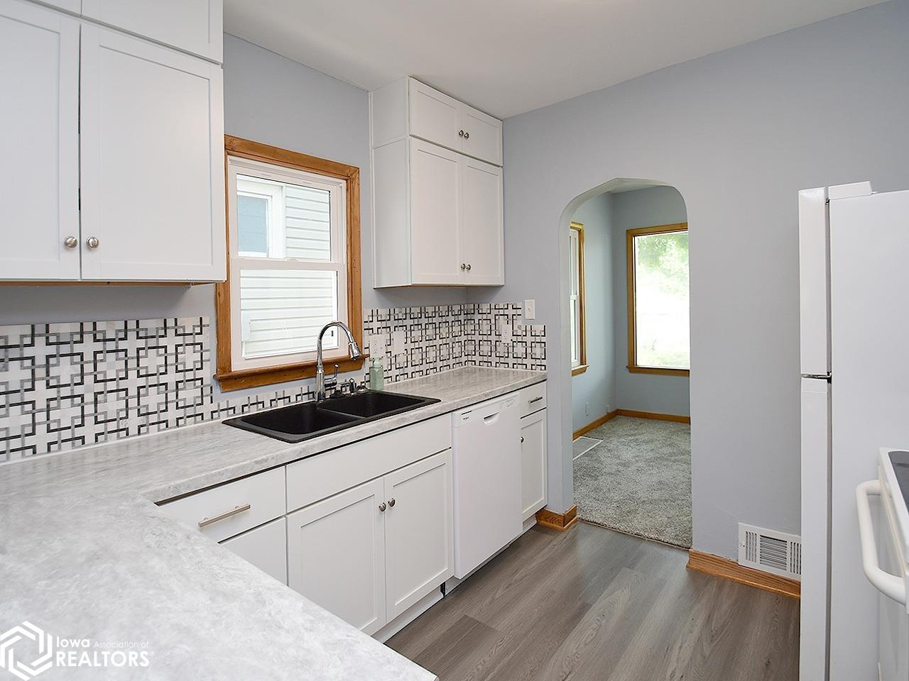 315 S Gates Street, Oakland, Iowa image 9
