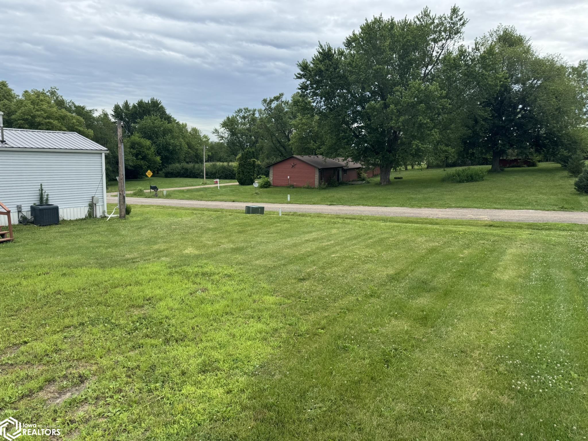 303 Brooklyn Street, Batavia, Iowa image 7