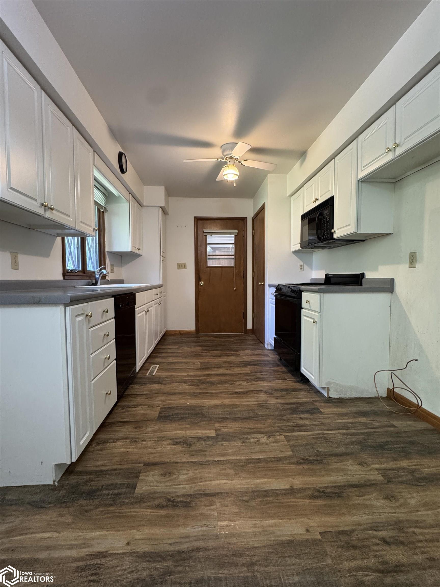 1701 Vogt Street, Burlington, Iowa image 14