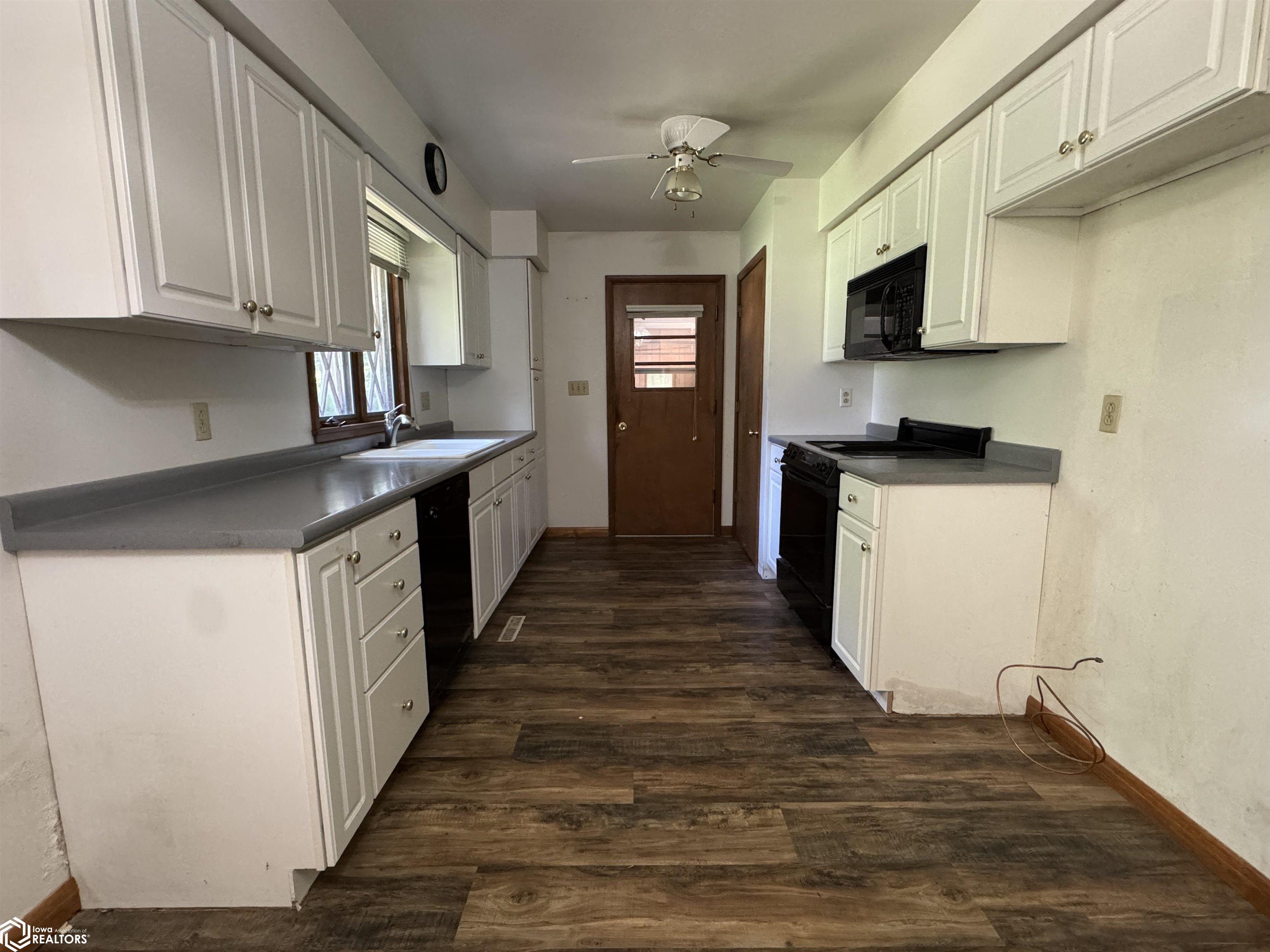 1701 Vogt Street, Burlington, Iowa image 18