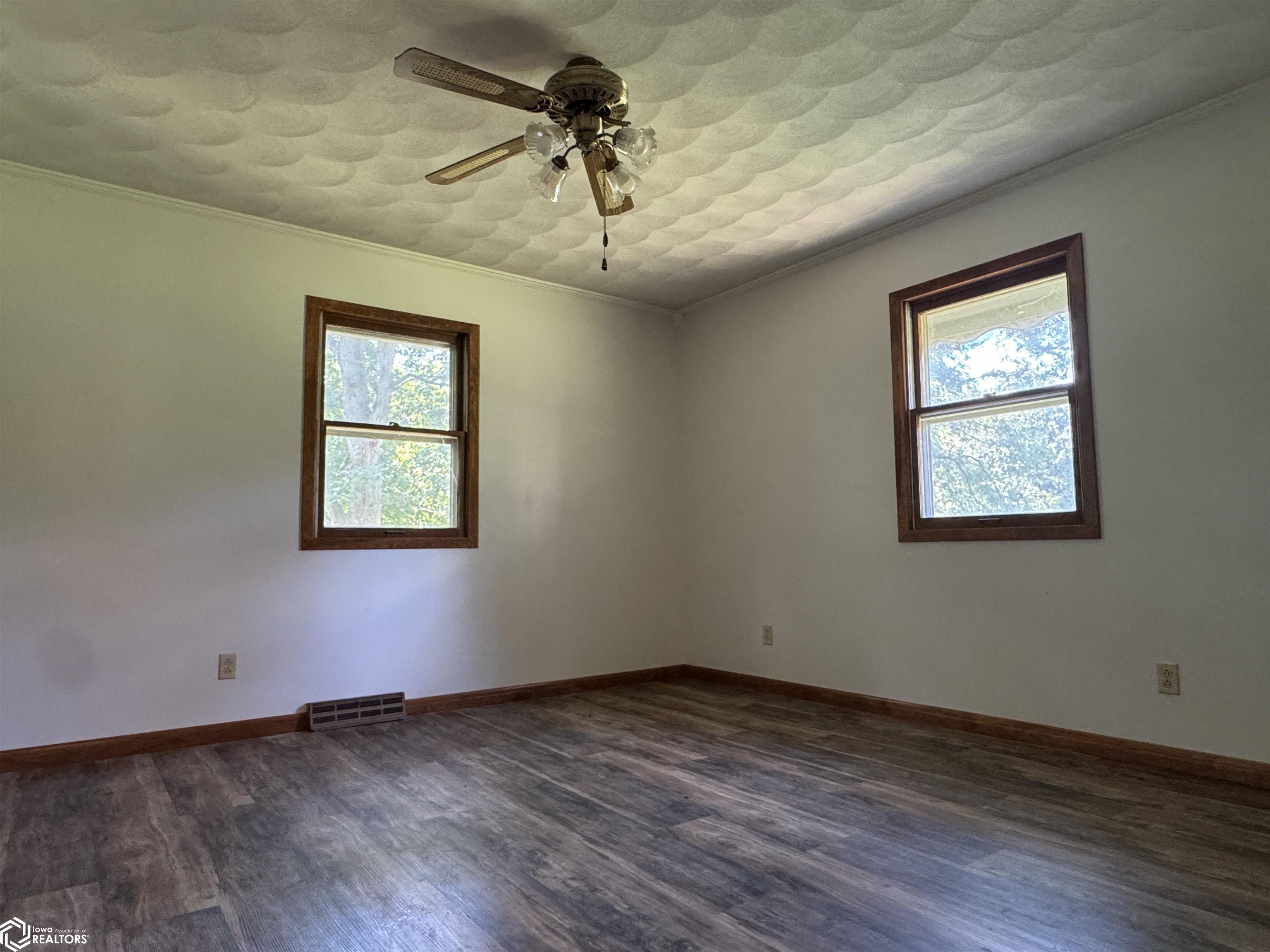 1701 Vogt Street, Burlington, Iowa image 25