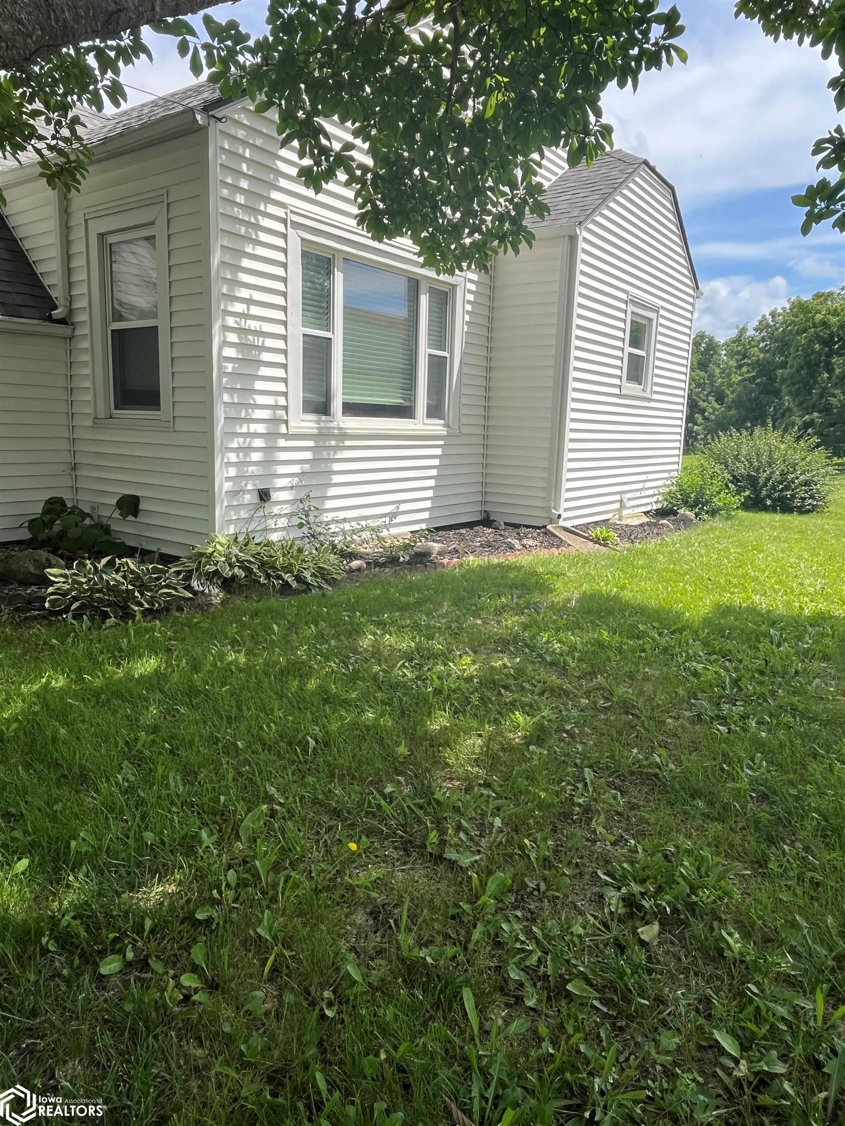 1012 5th Avenue, Oskaloosa, Iowa image 3