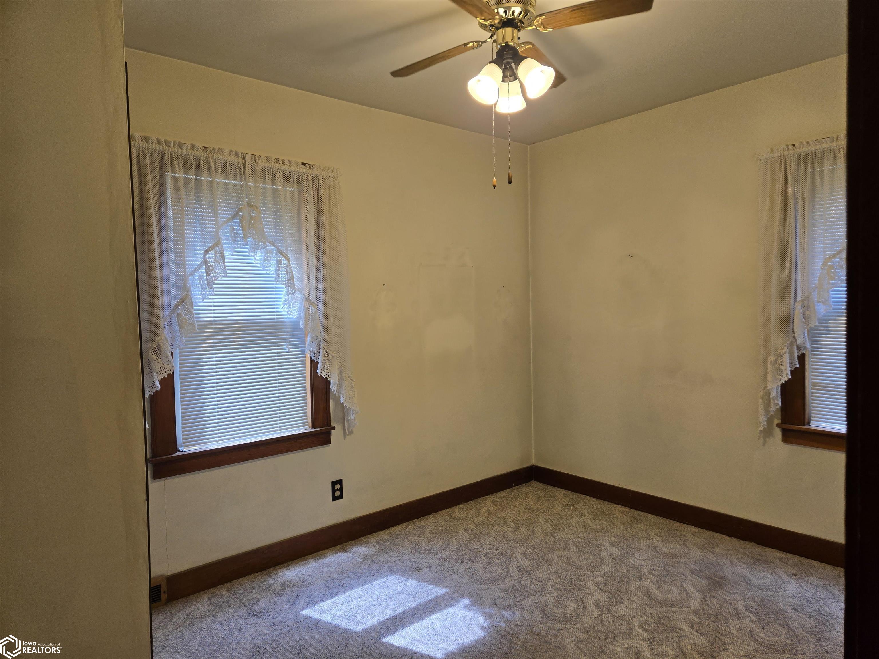 1022 N Monroe Avenue, Mason City, Iowa image 14