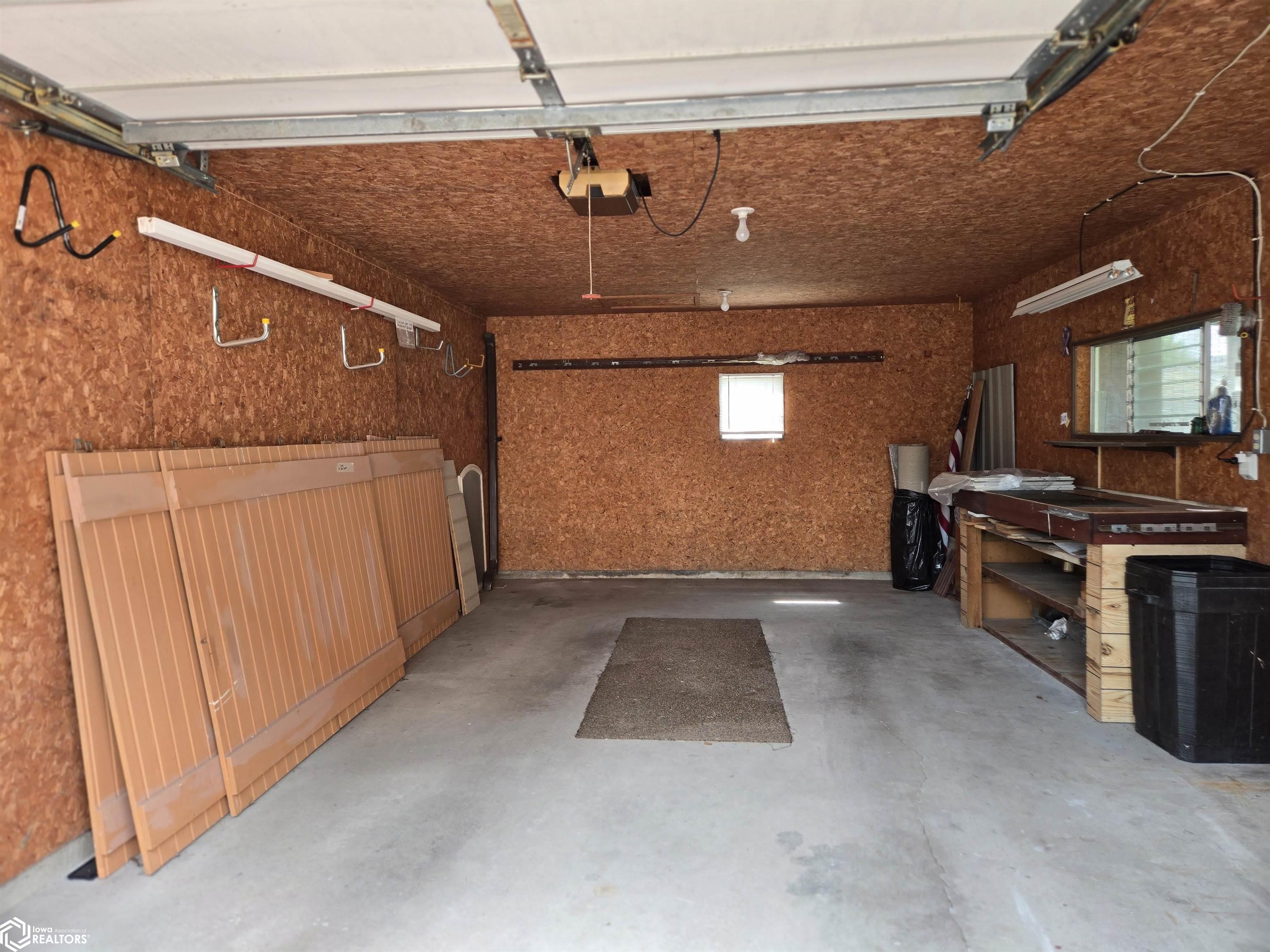 1022 N Monroe Avenue, Mason City, Iowa image 27