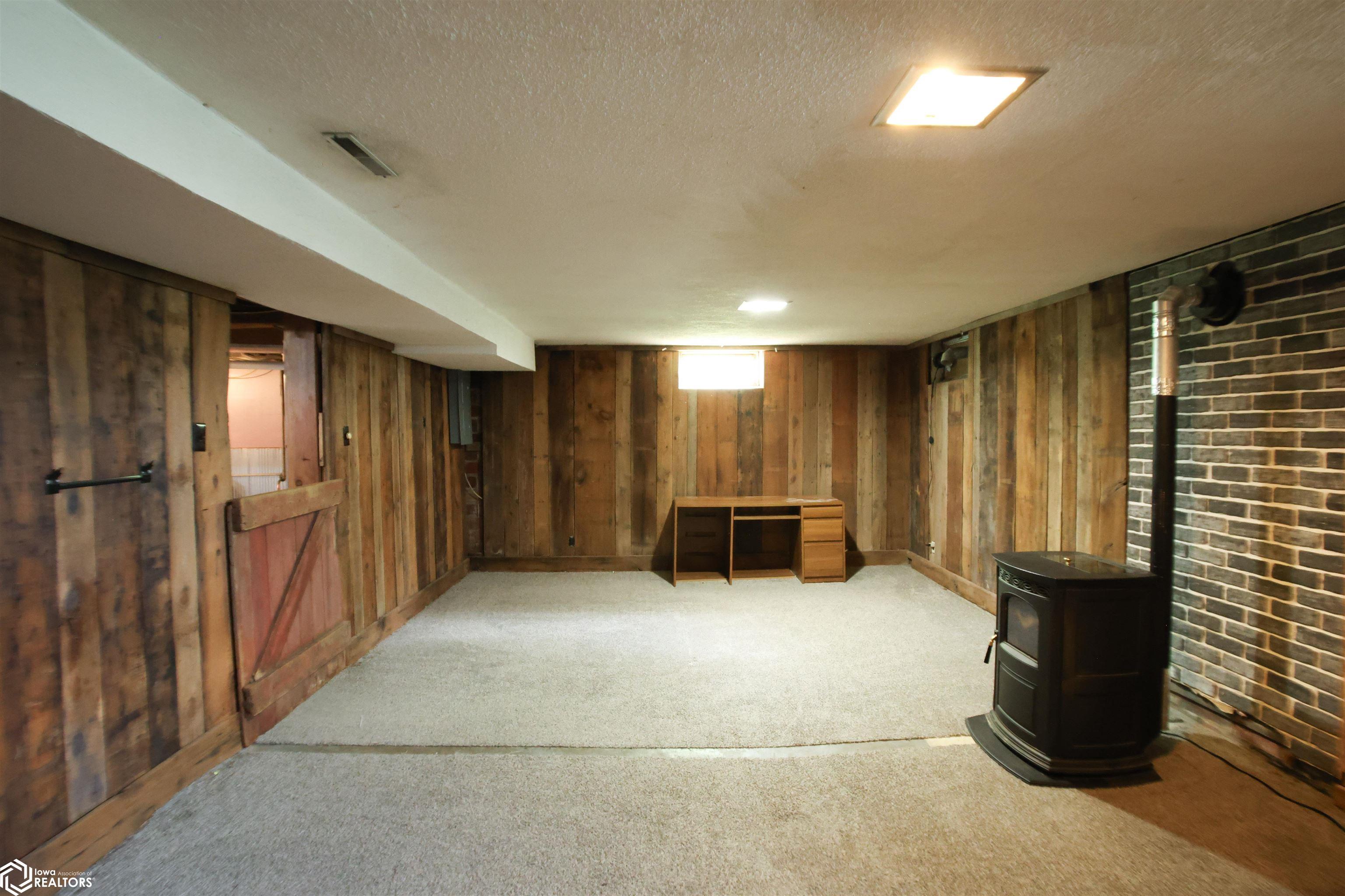 24388 250th Street, Eldora, Iowa image 18