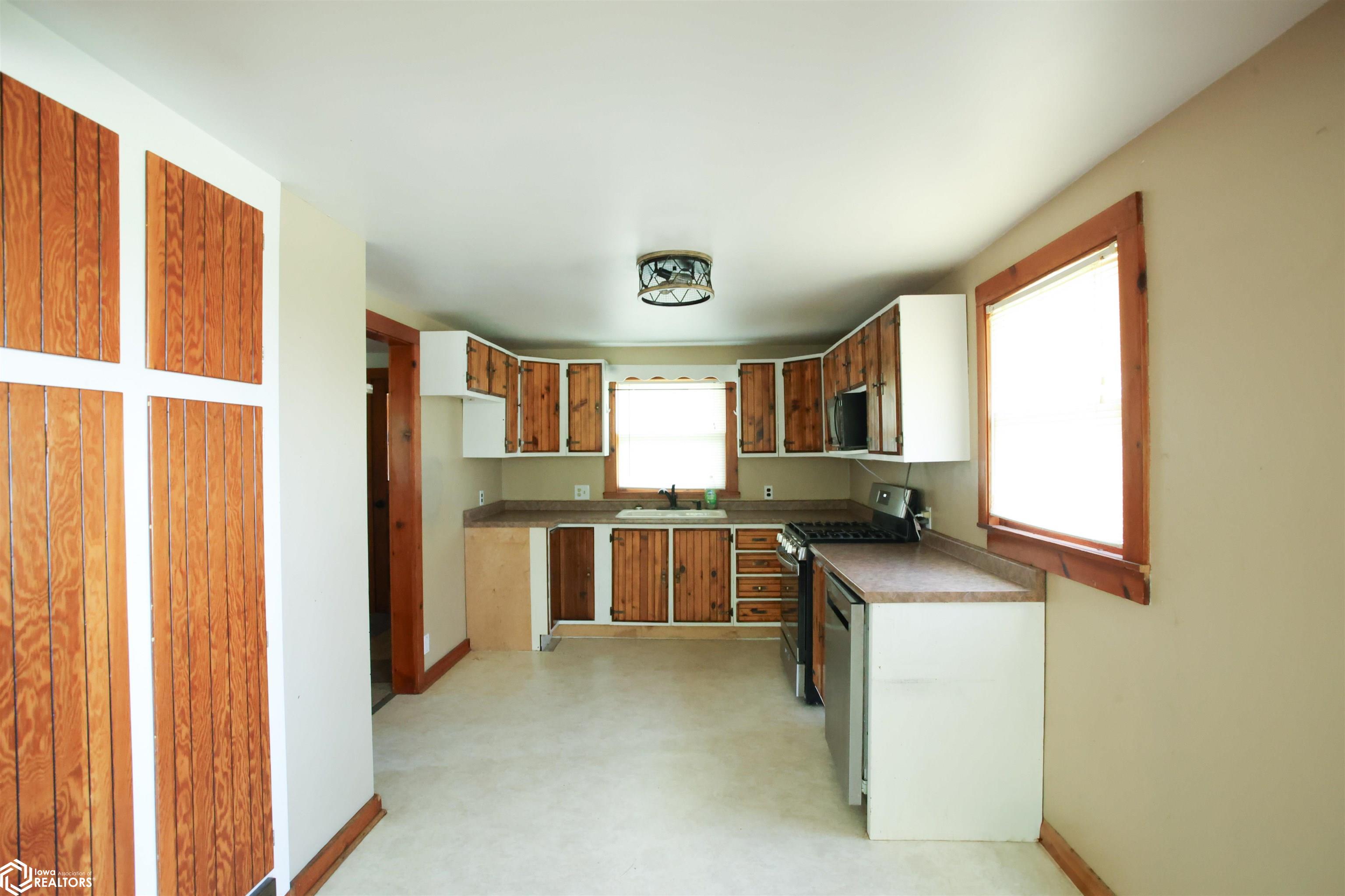 24388 250th Street, Eldora, Iowa image 30