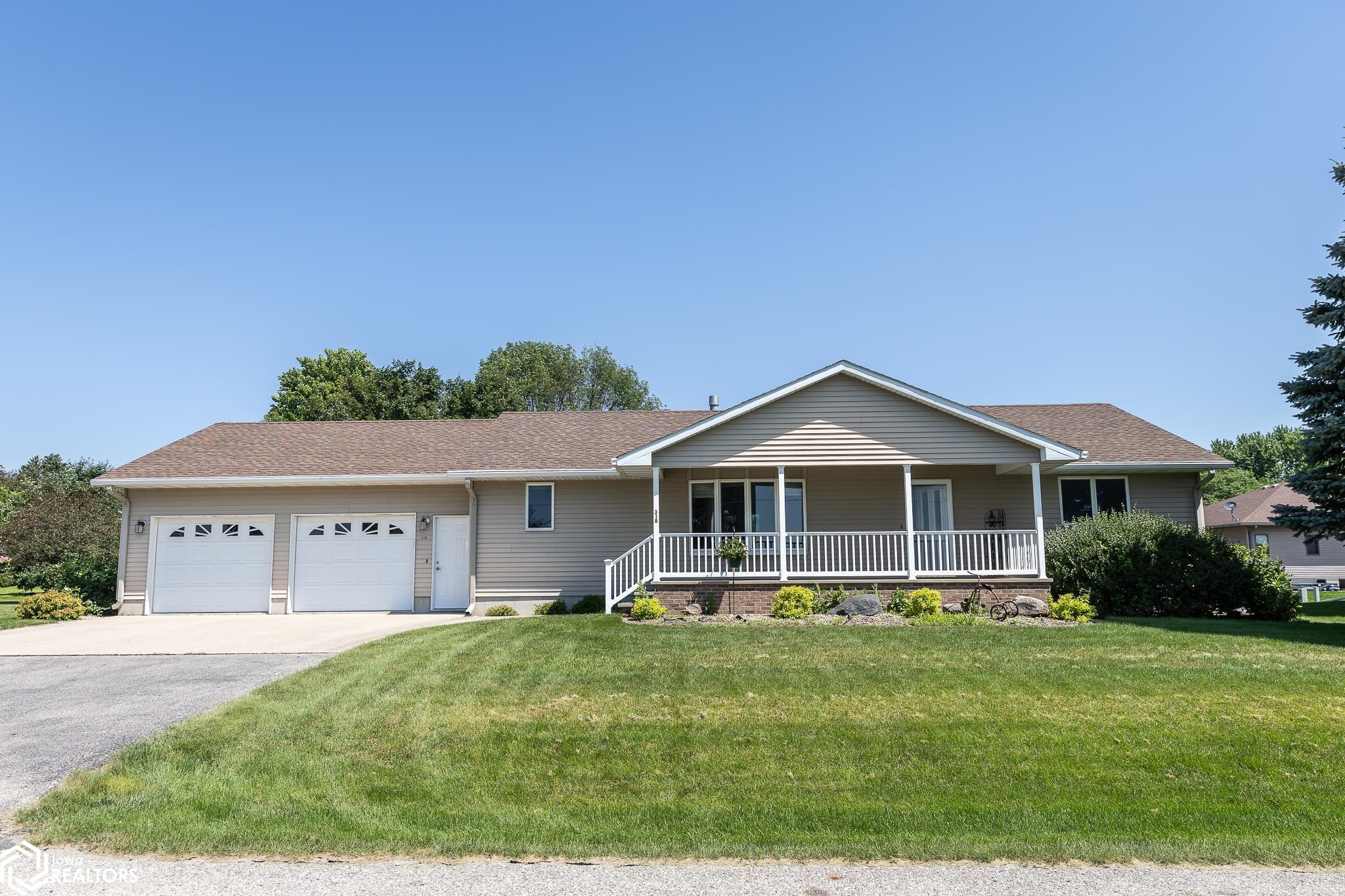 318 Dahl Drive, Manly, Iowa image 2