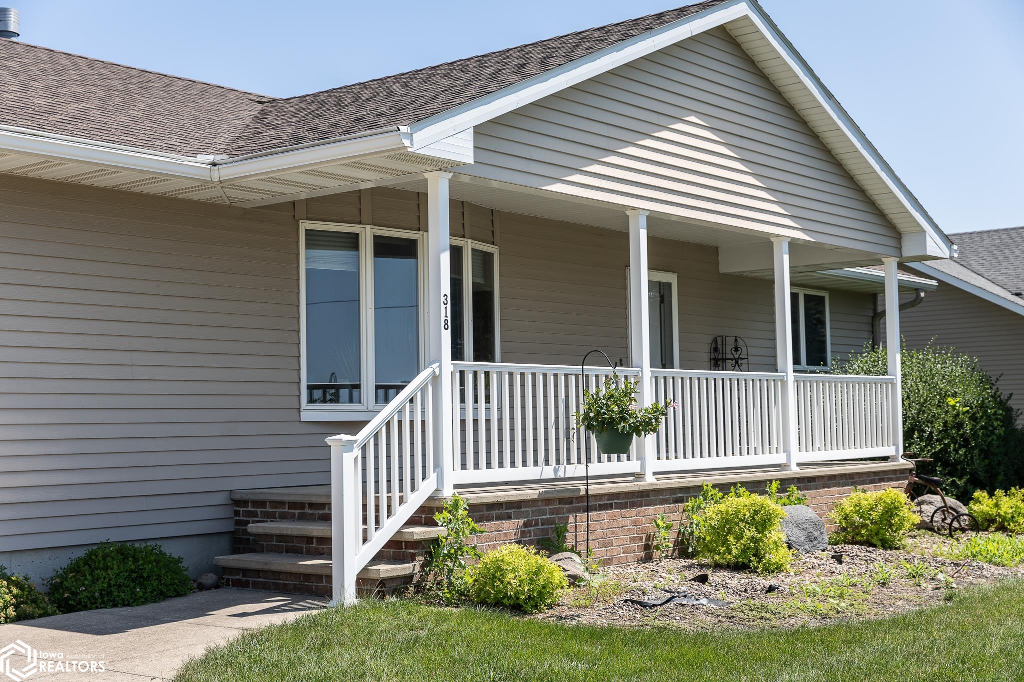 318 Dahl Drive, Manly, Iowa image 3