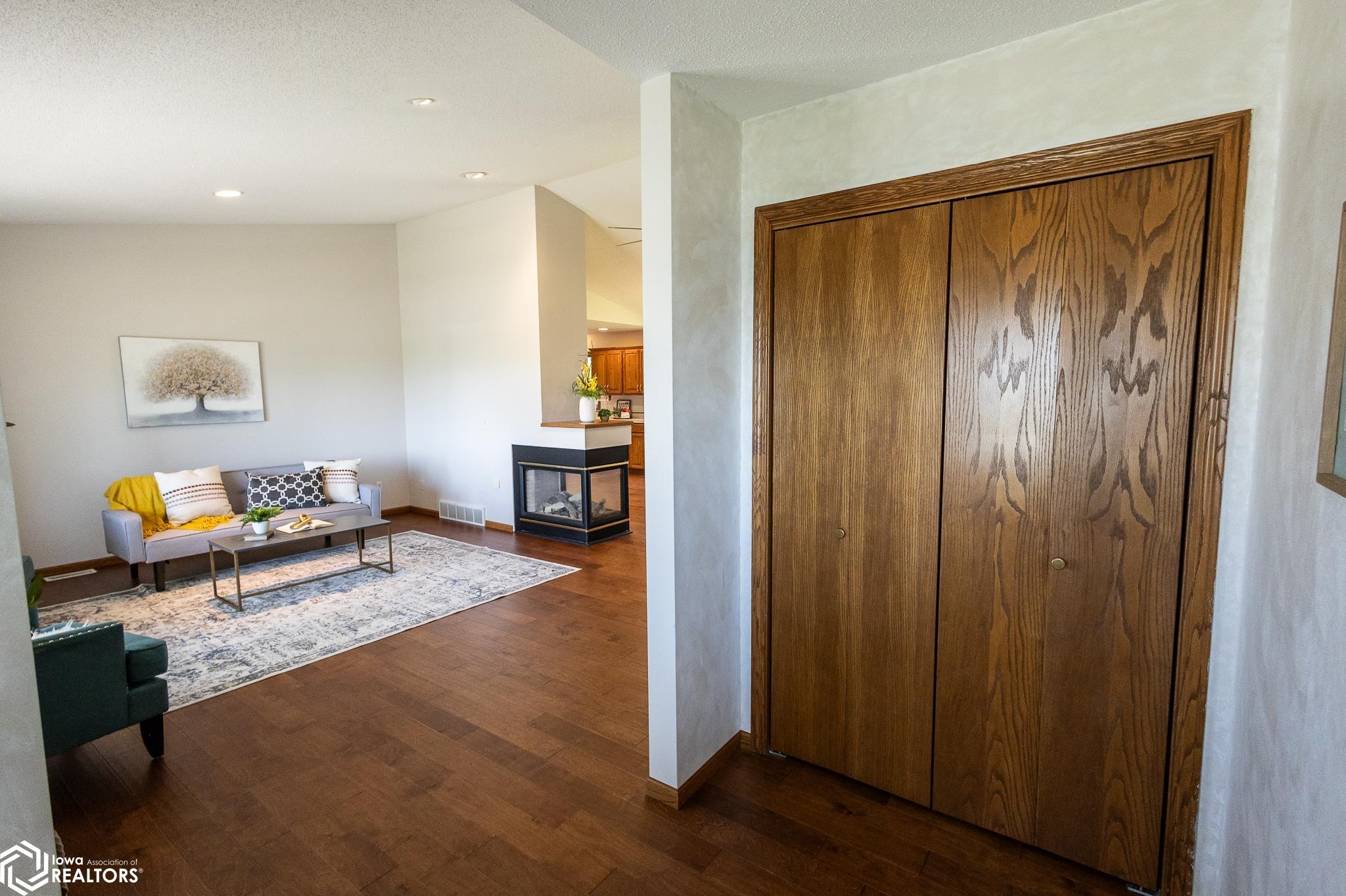 318 Dahl Drive, Manly, Iowa image 5