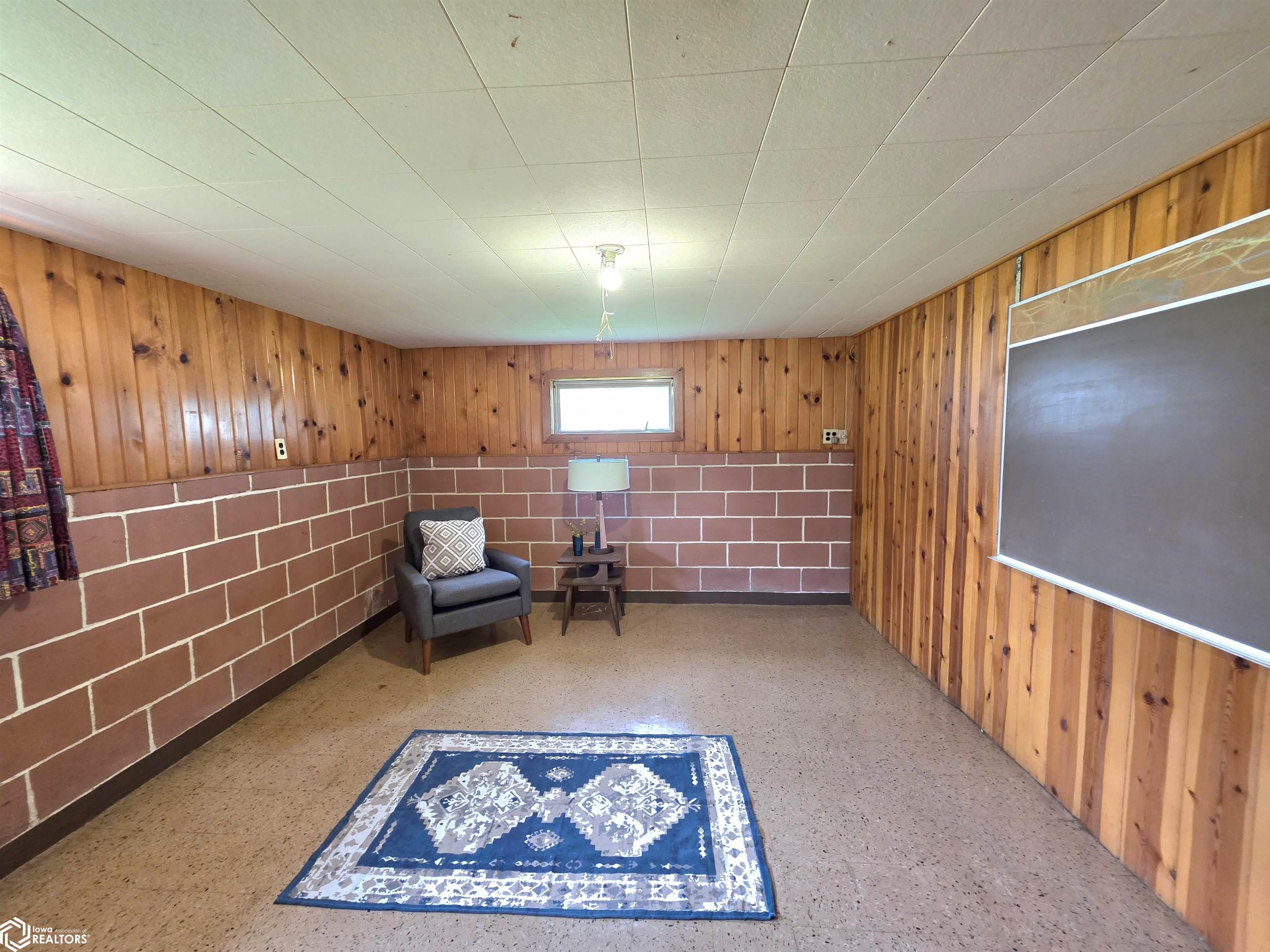 509 S Pierce Avenue, Mason City, Iowa image 25