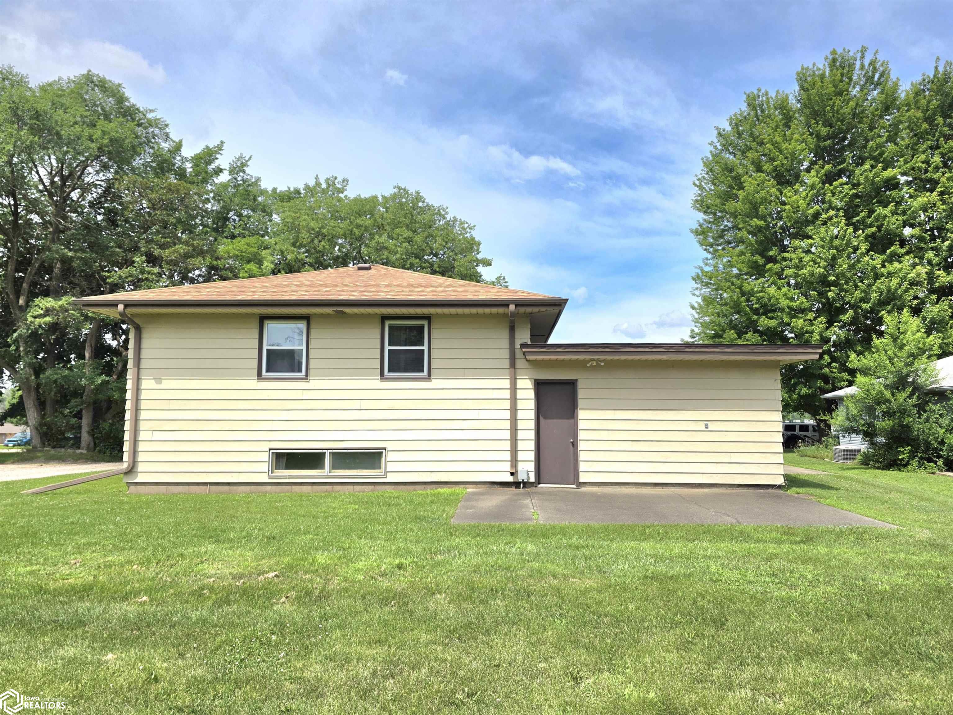 509 S Pierce Avenue, Mason City, Iowa image 30