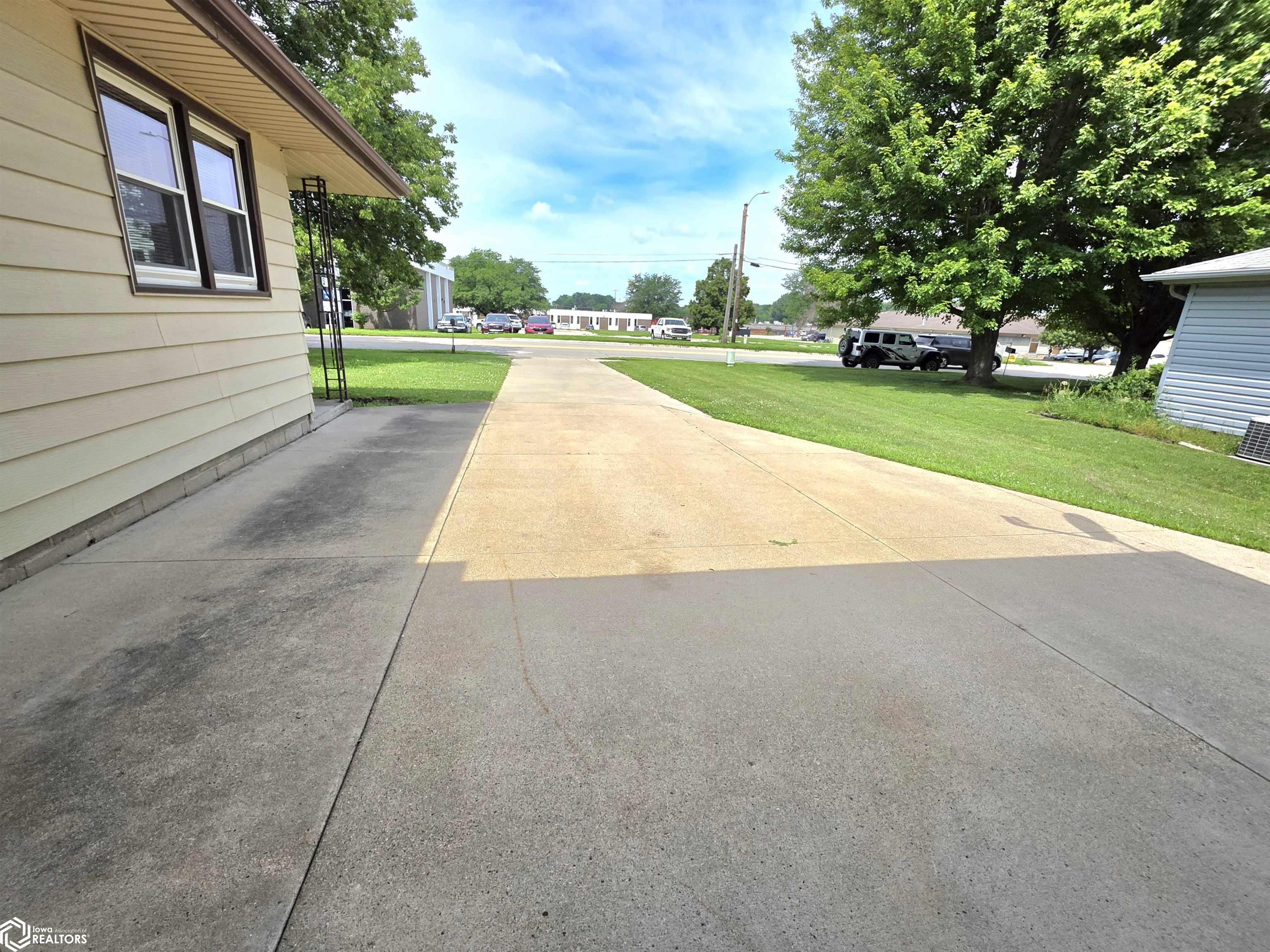 509 S Pierce Avenue, Mason City, Iowa image 5