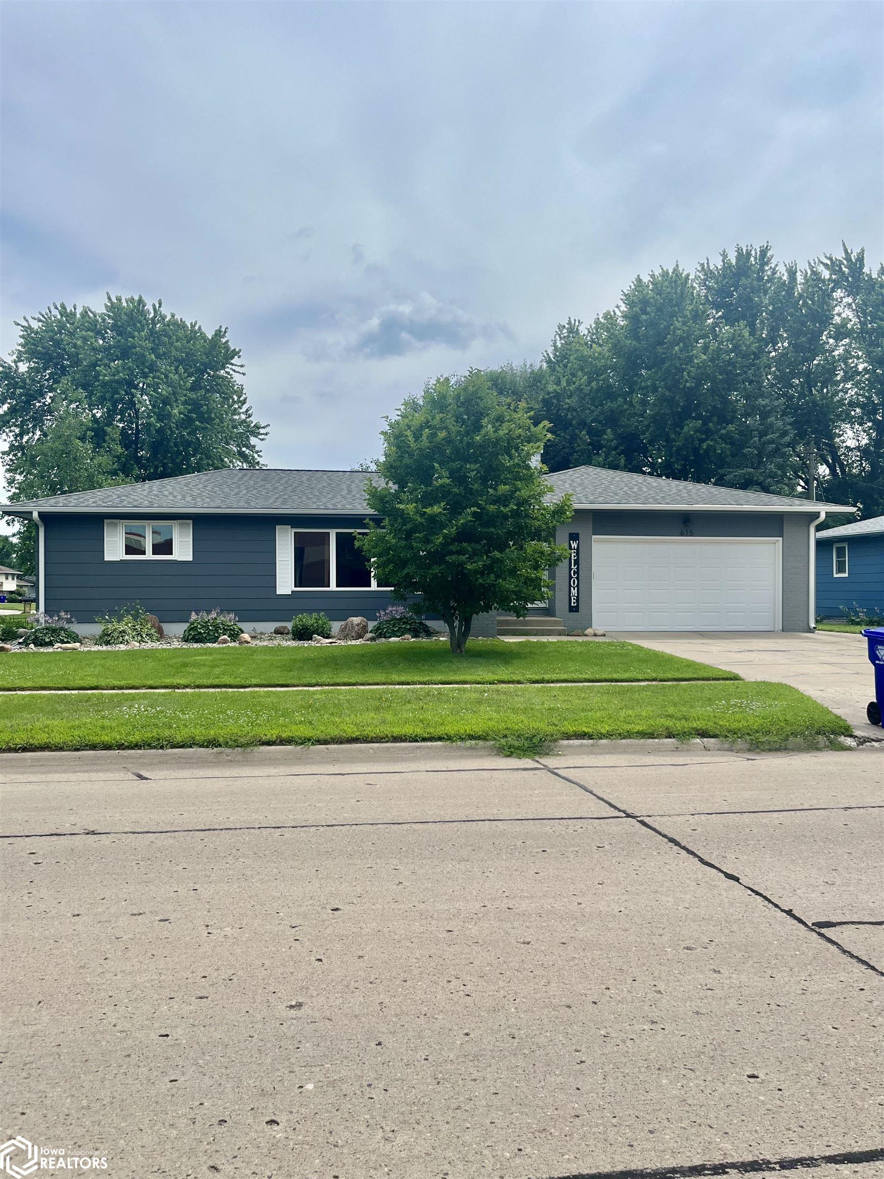 615 W 11th Street, Garner, Iowa image 1
