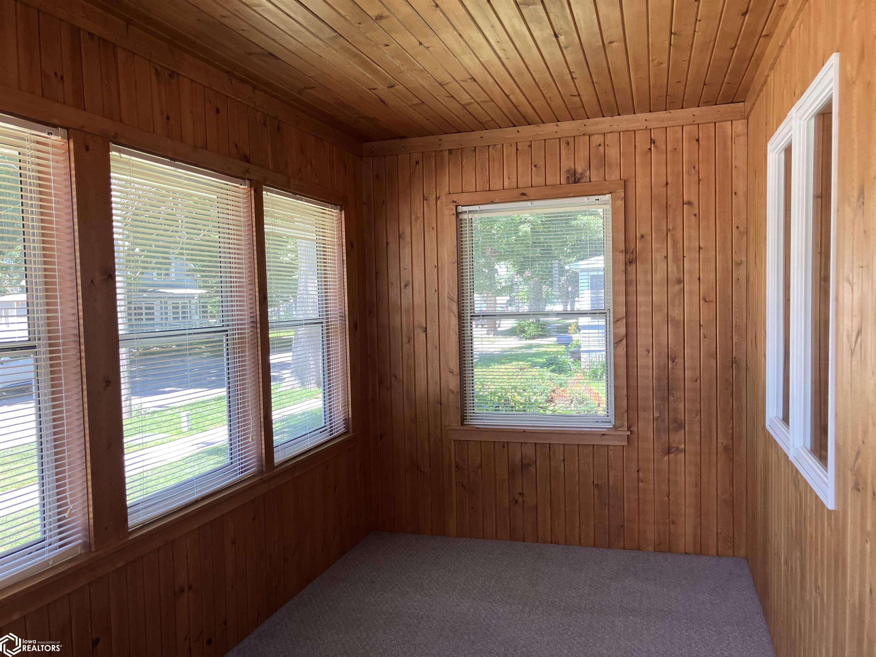 714 N 9th Street, Clear Lake, Iowa image 14