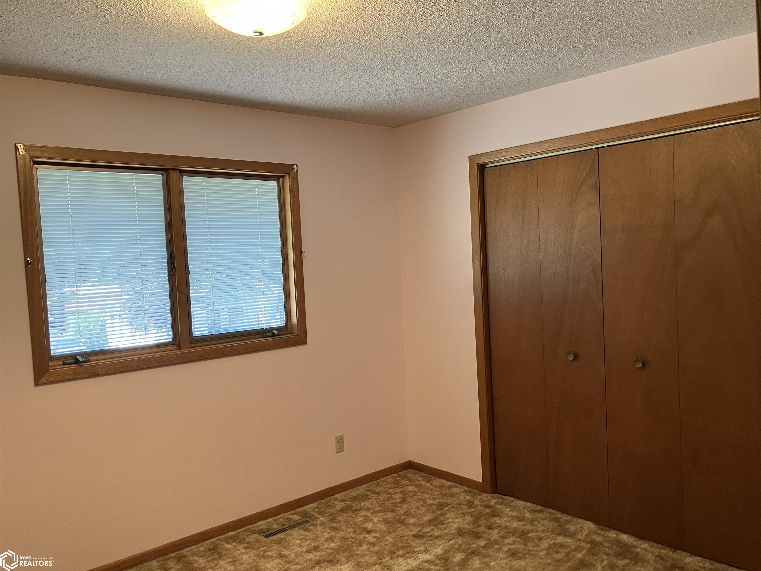 714 N 9th Street, Clear Lake, Iowa image 10