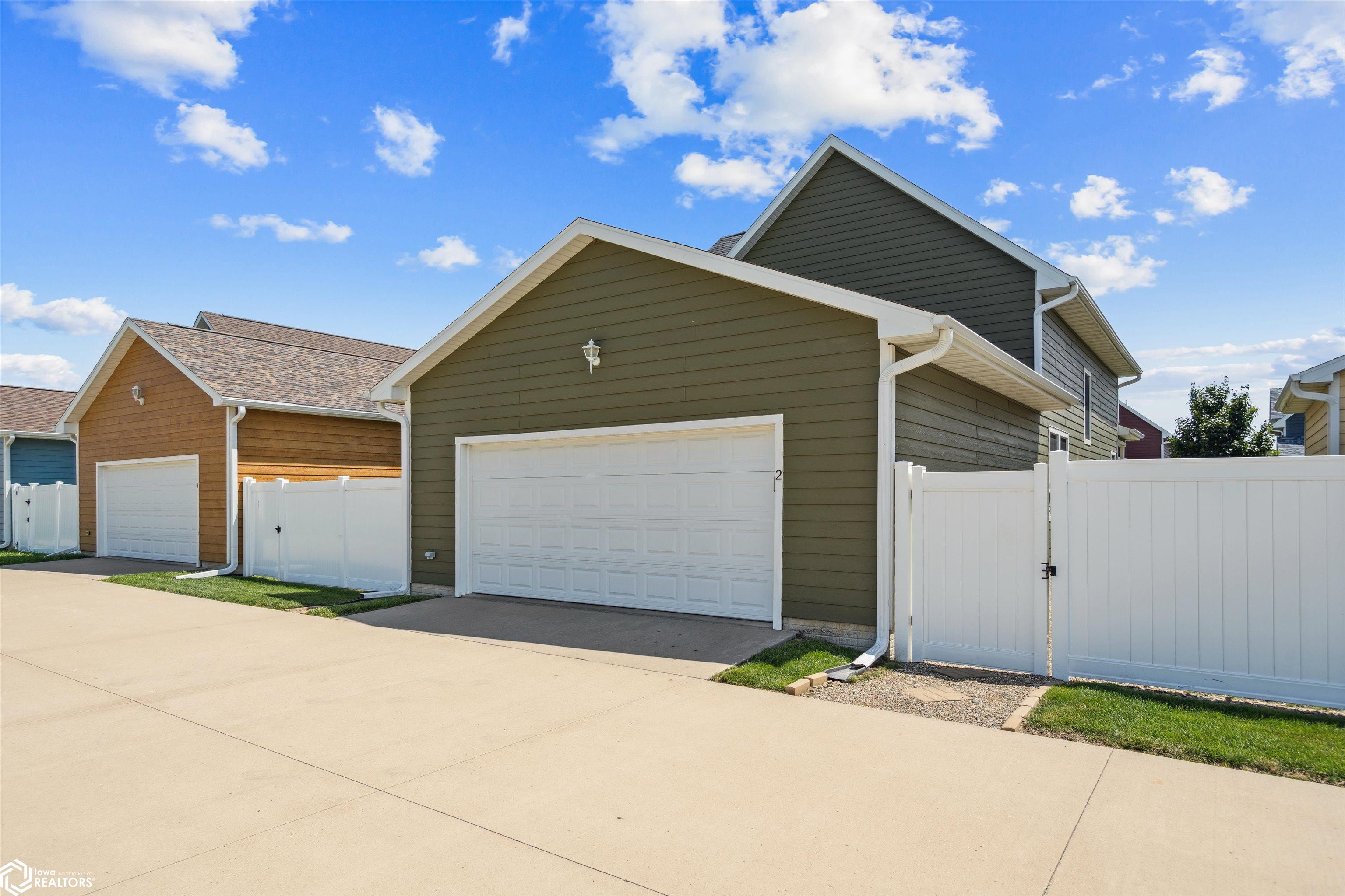 2 Garden Cottage Lane, Grinnell, Iowa image 24