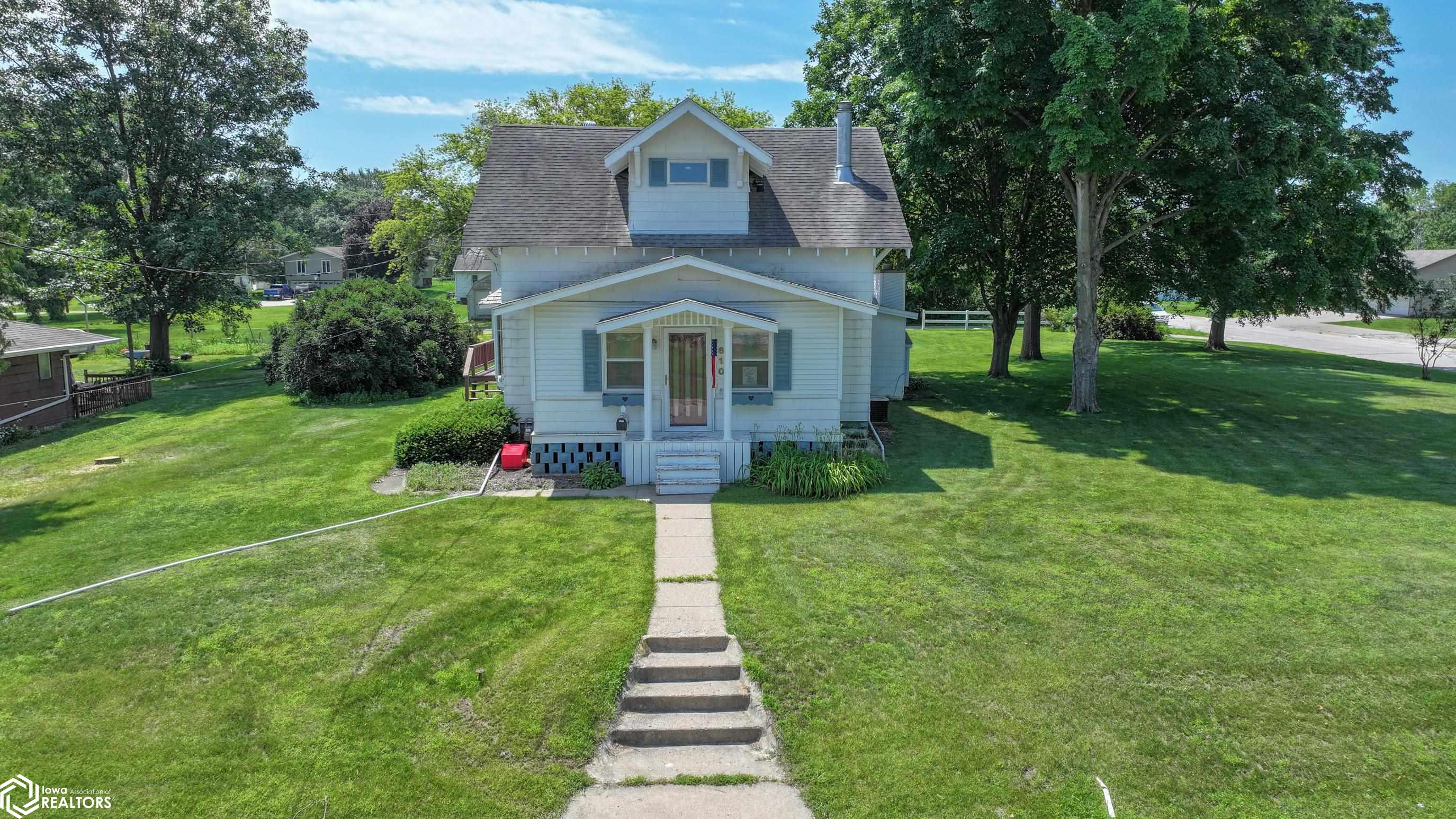 610 7th Ave, Ackley, Iowa image 2