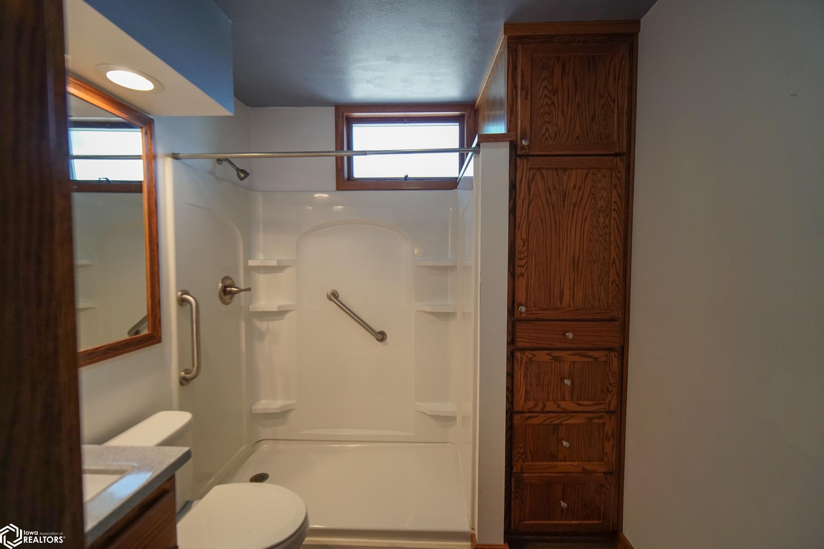 610 7th Ave, Ackley, Iowa image 30