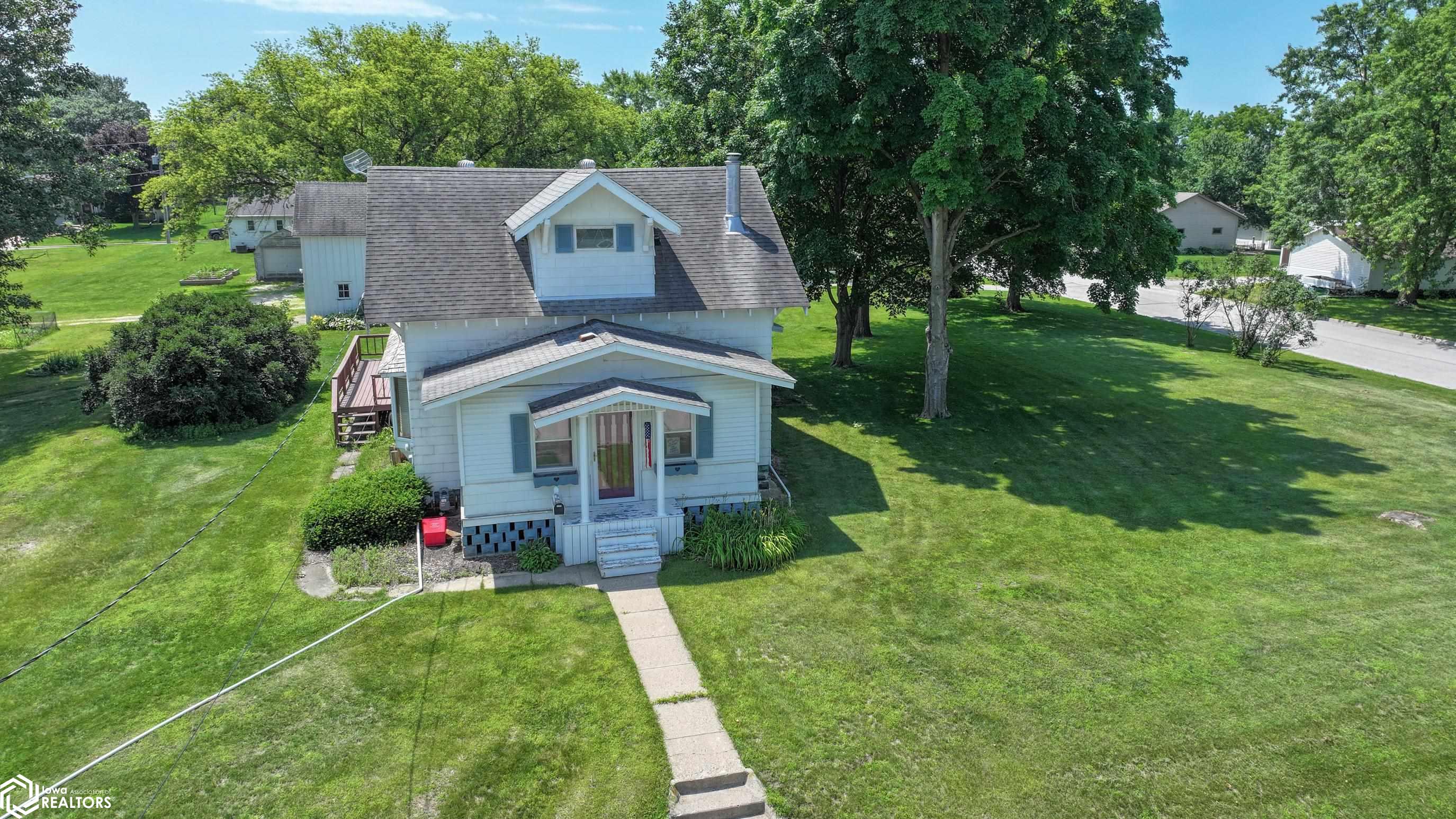 610 7th Ave, Ackley, Iowa image 4