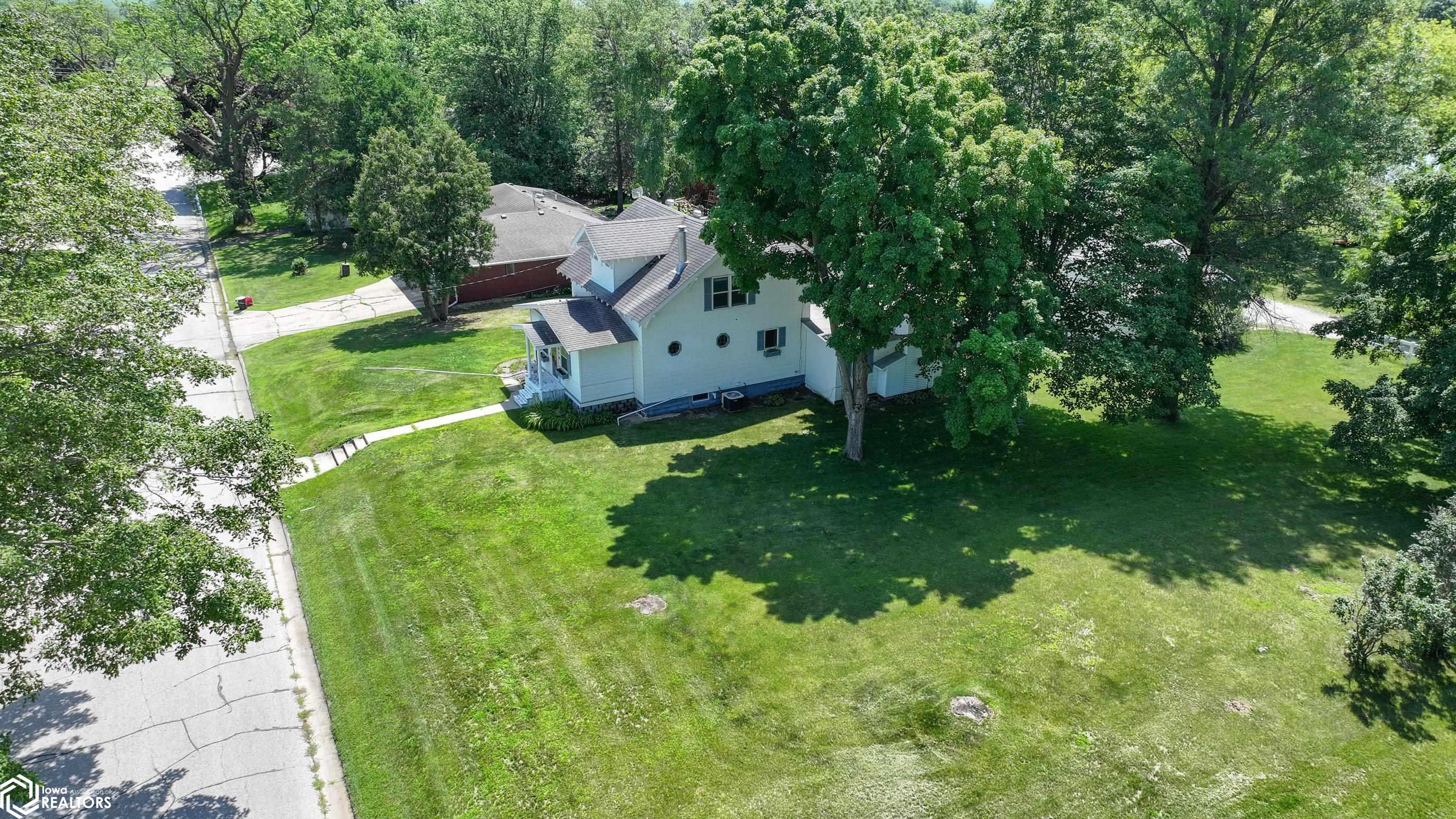 610 7th Ave, Ackley, Iowa image 5
