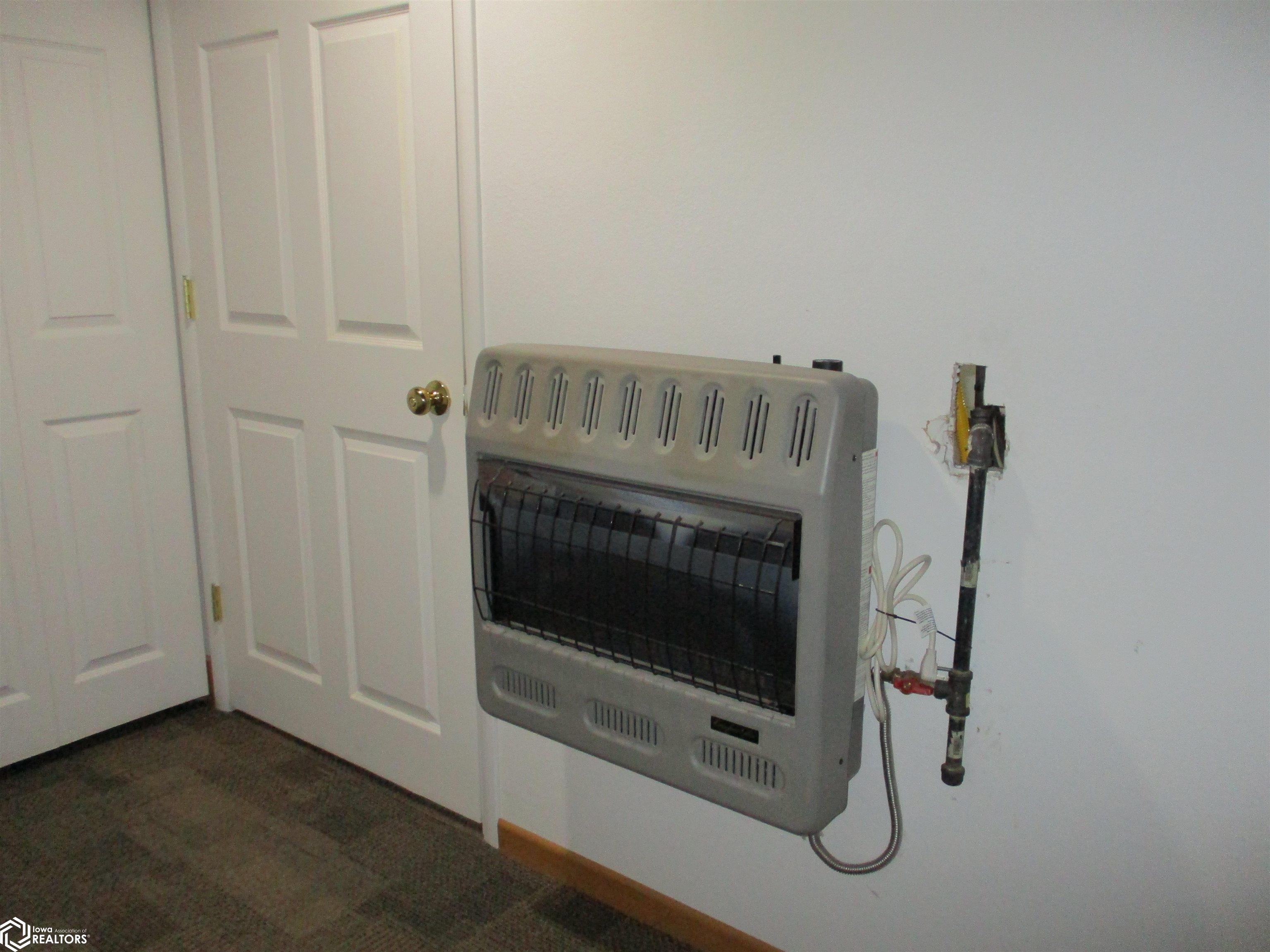 420 Bank, Centerville, Iowa image 39