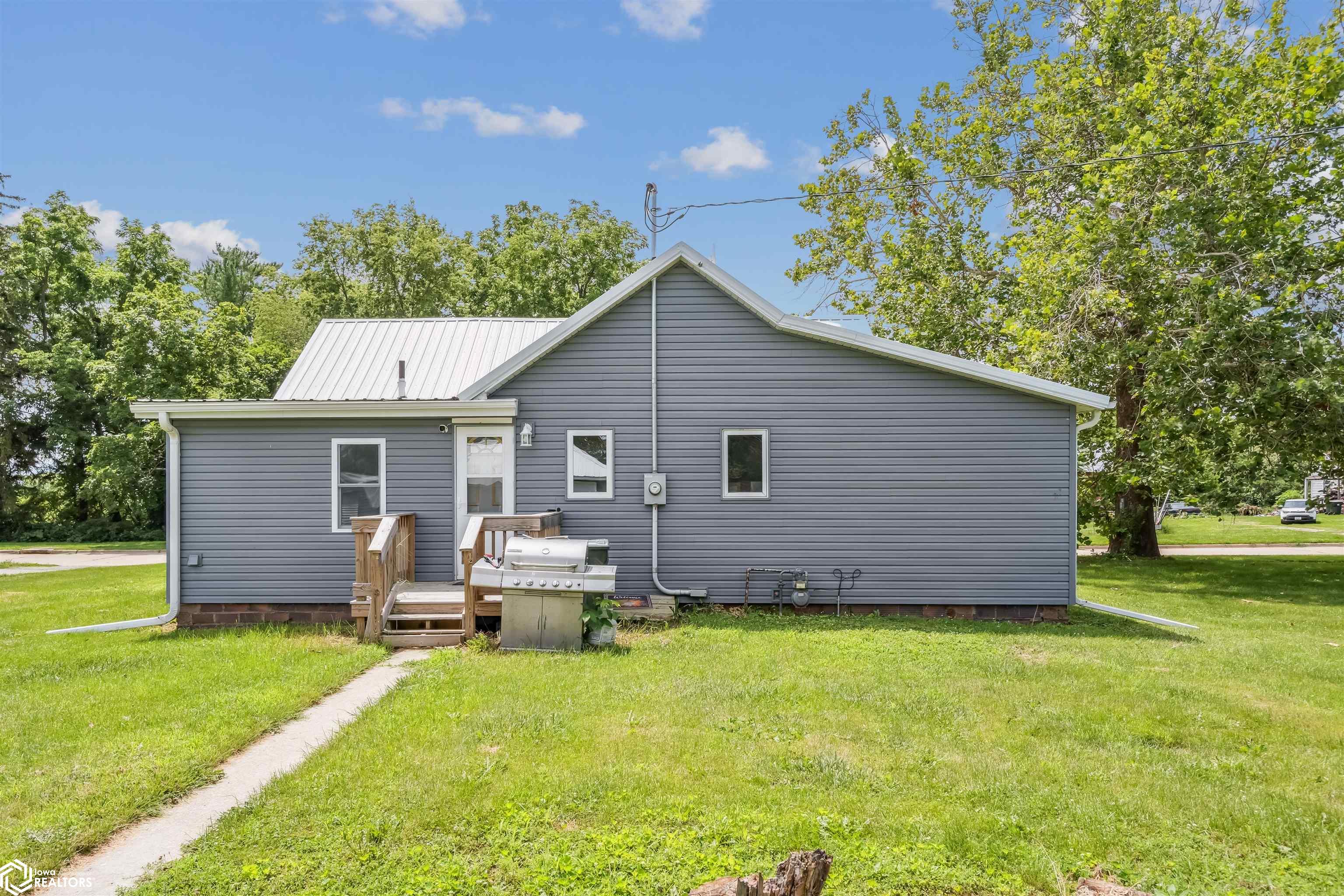 407 E Clark Street, Montezuma, Iowa image 17