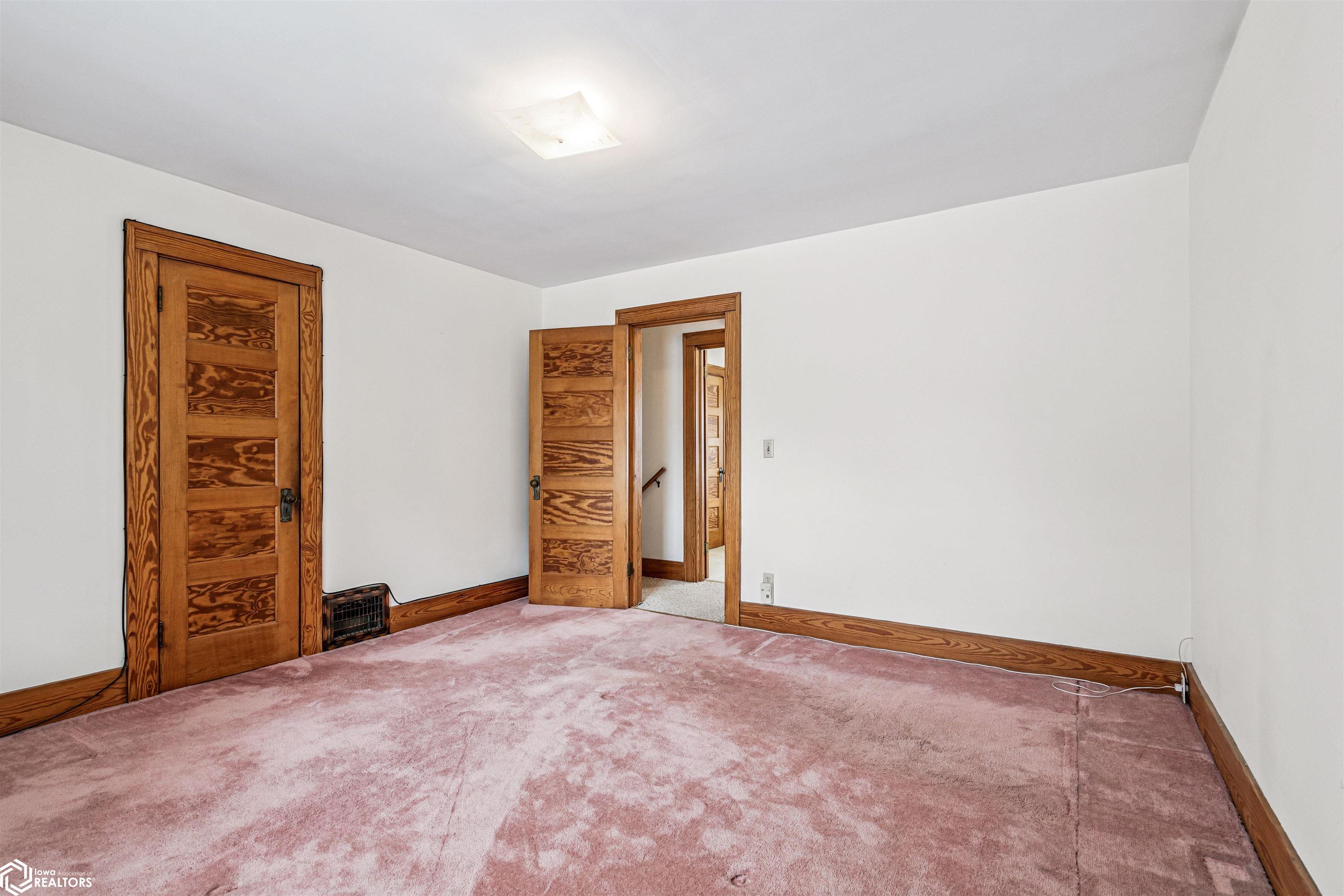 1823 Sunnyside Avenue, Burlington, Iowa image 21
