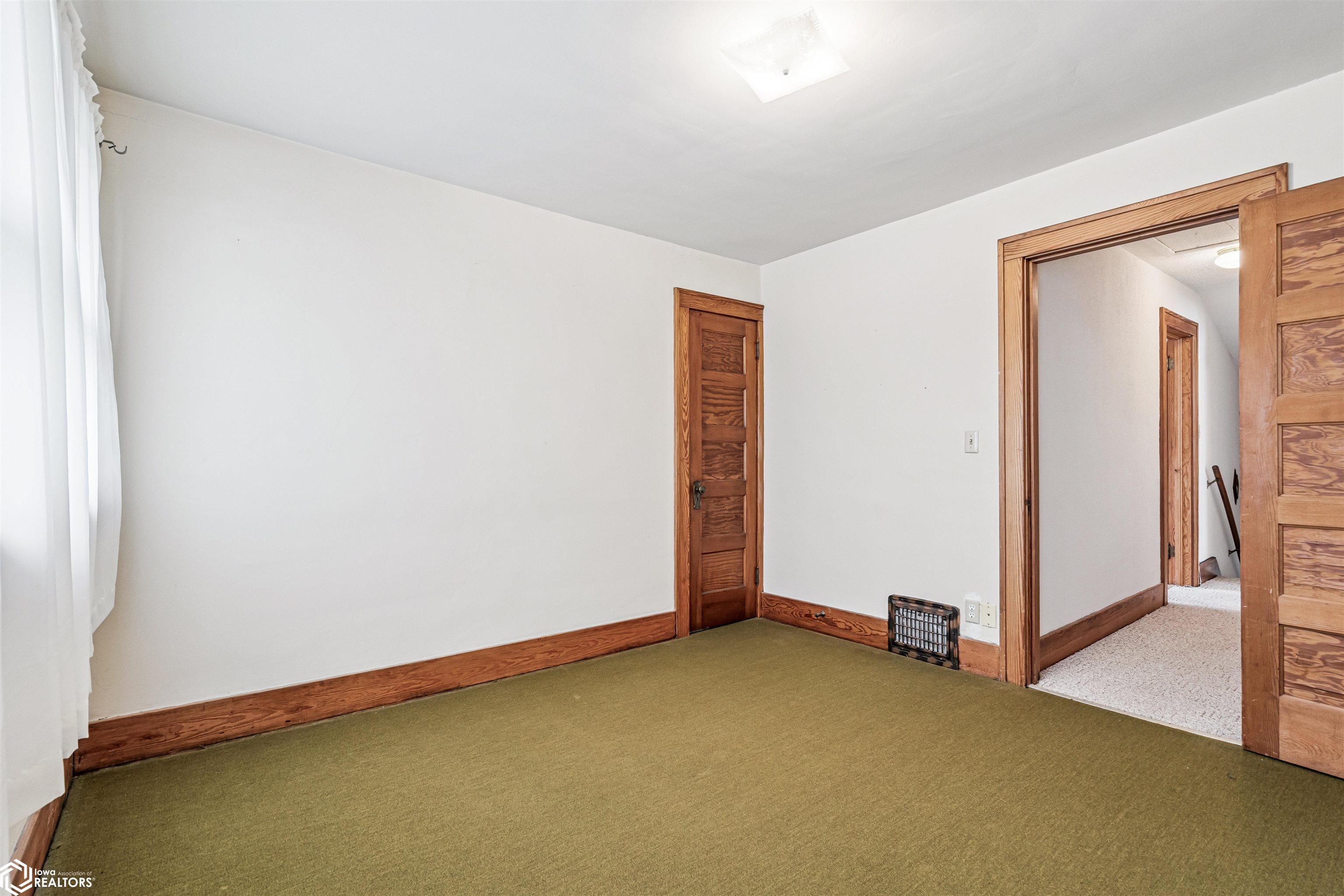 1823 Sunnyside Avenue, Burlington, Iowa image 23