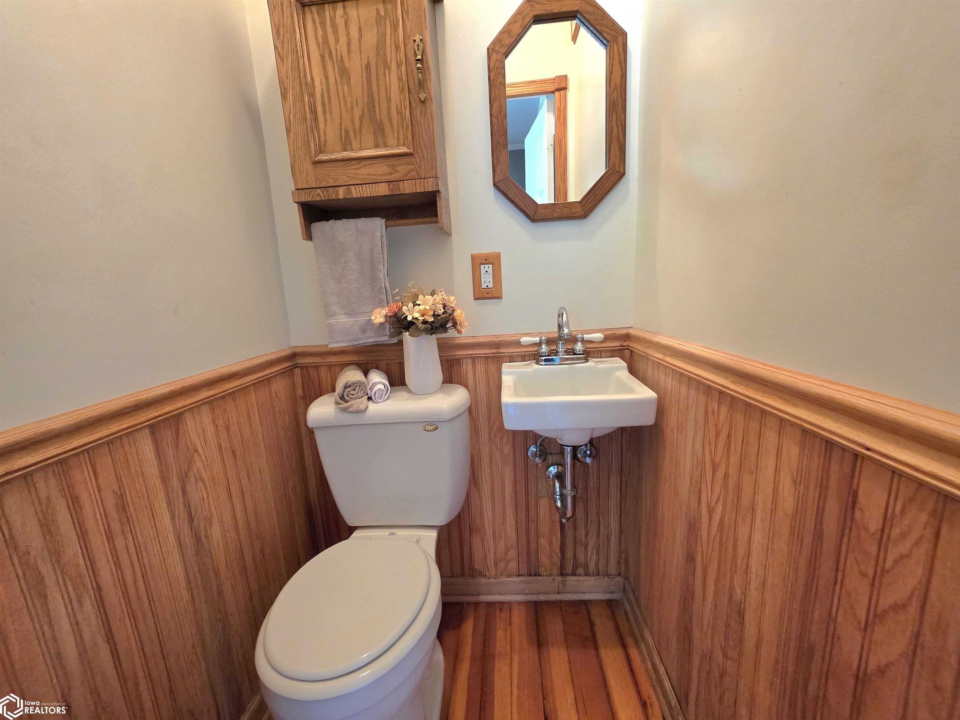 742 12th Street, Mason City, Iowa image 24