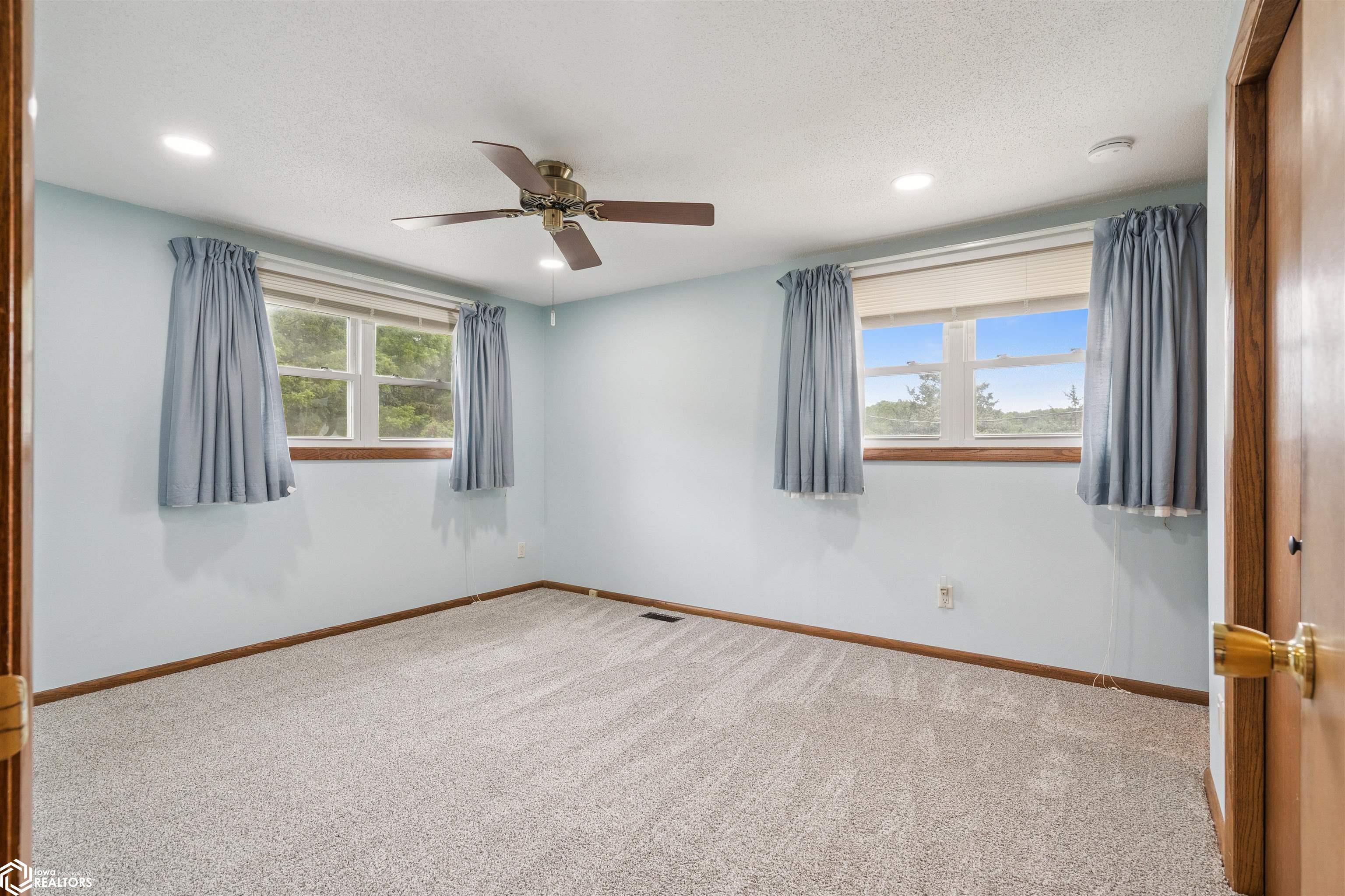 12037 Little Flint Road, West Burlington, Iowa image 12