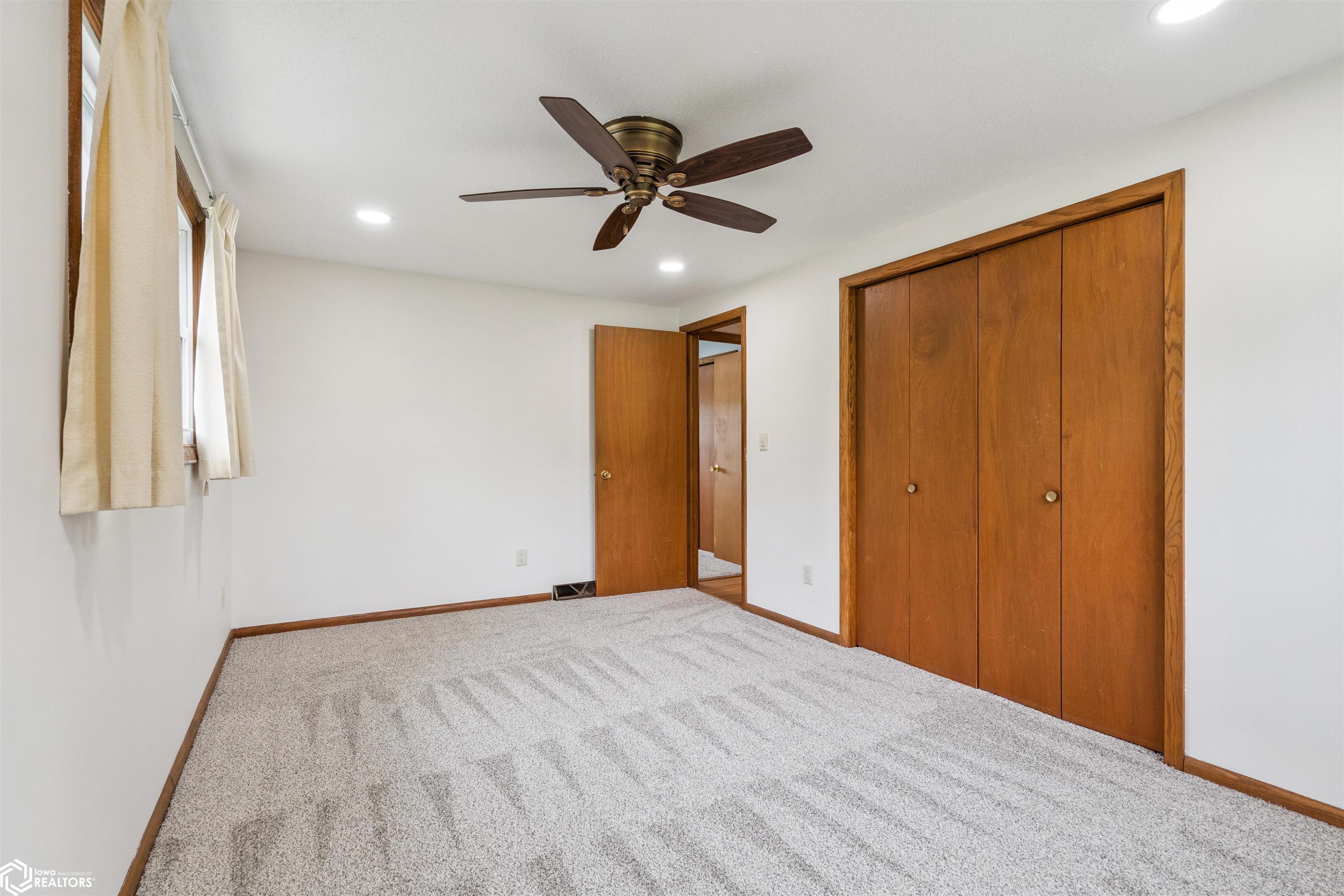 12037 Little Flint Road, West Burlington, Iowa image 18