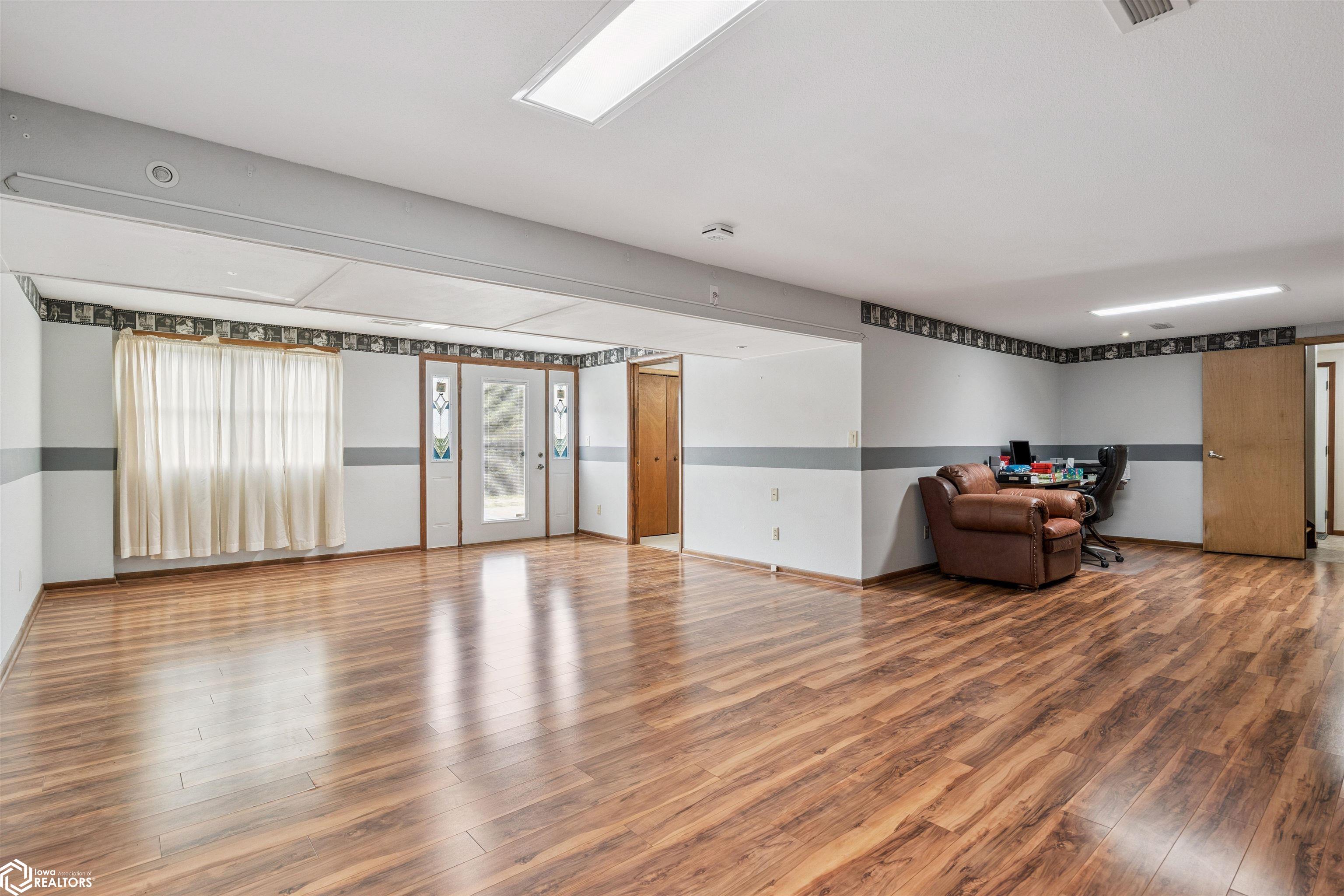 12037 Little Flint Road, West Burlington, Iowa image 20