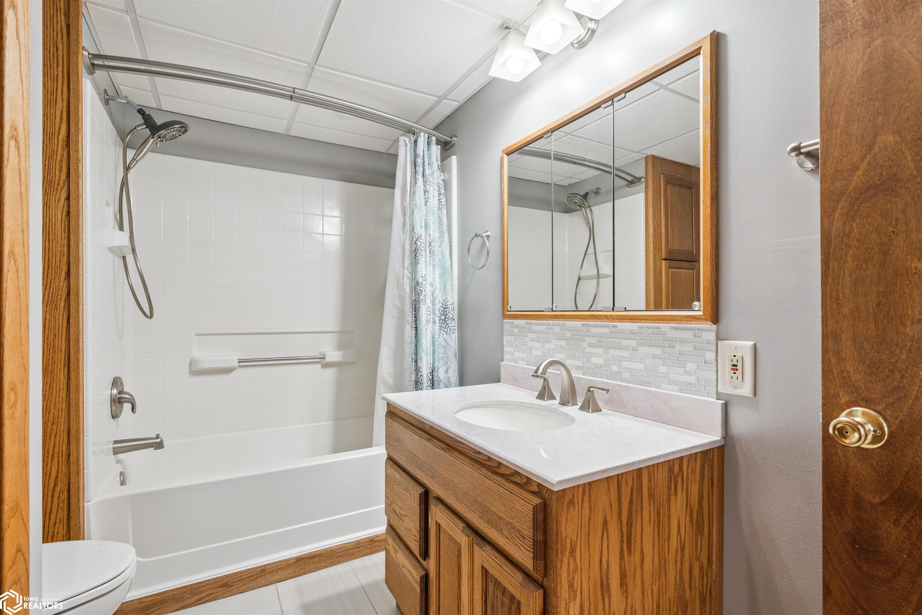 12037 Little Flint Road, West Burlington, Iowa image 23
