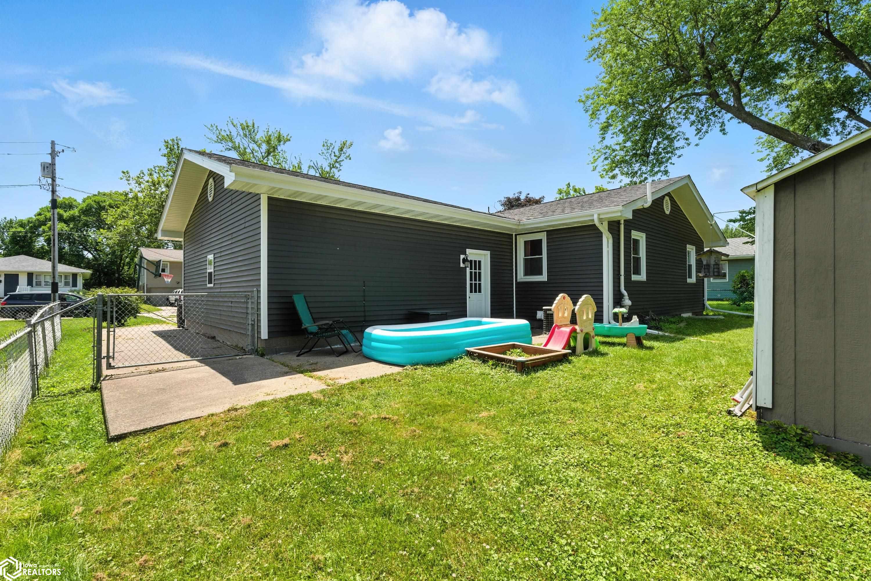 2113 Ridgewood Ave, Muscatine, Iowa image 26