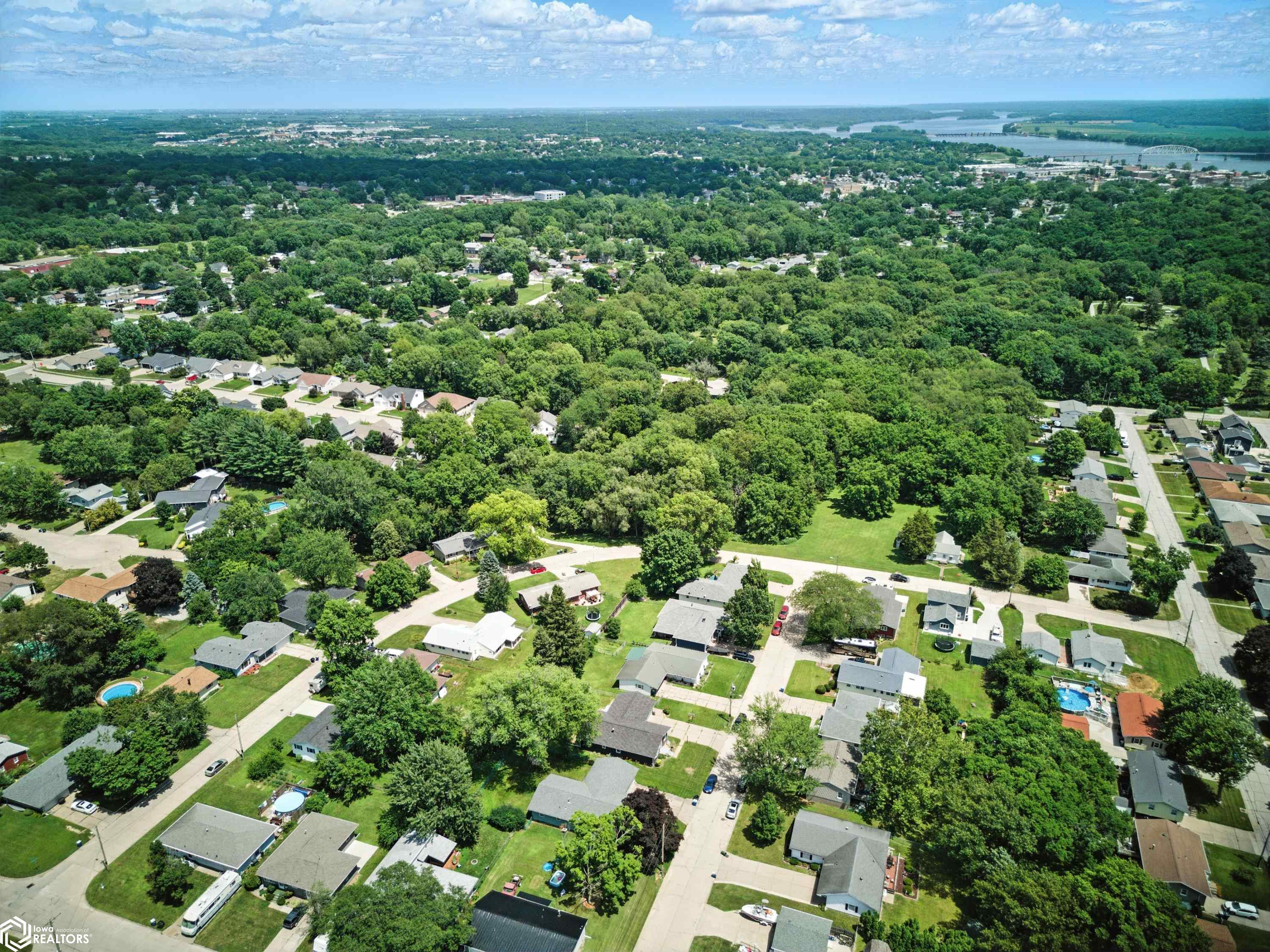 2113 Ridgewood Ave, Muscatine, Iowa image 39