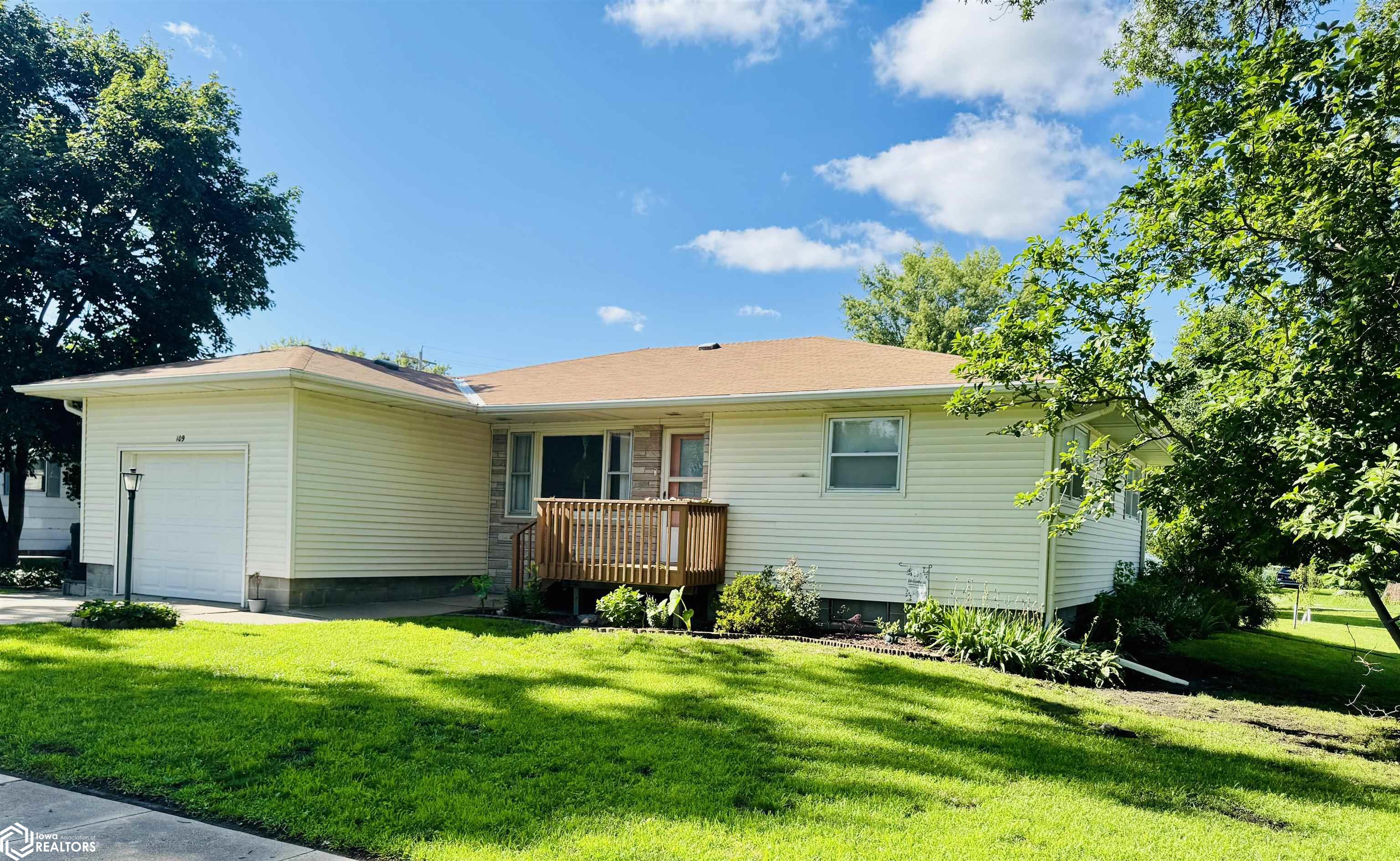 109 1st Street, Elliott, Iowa image 2
