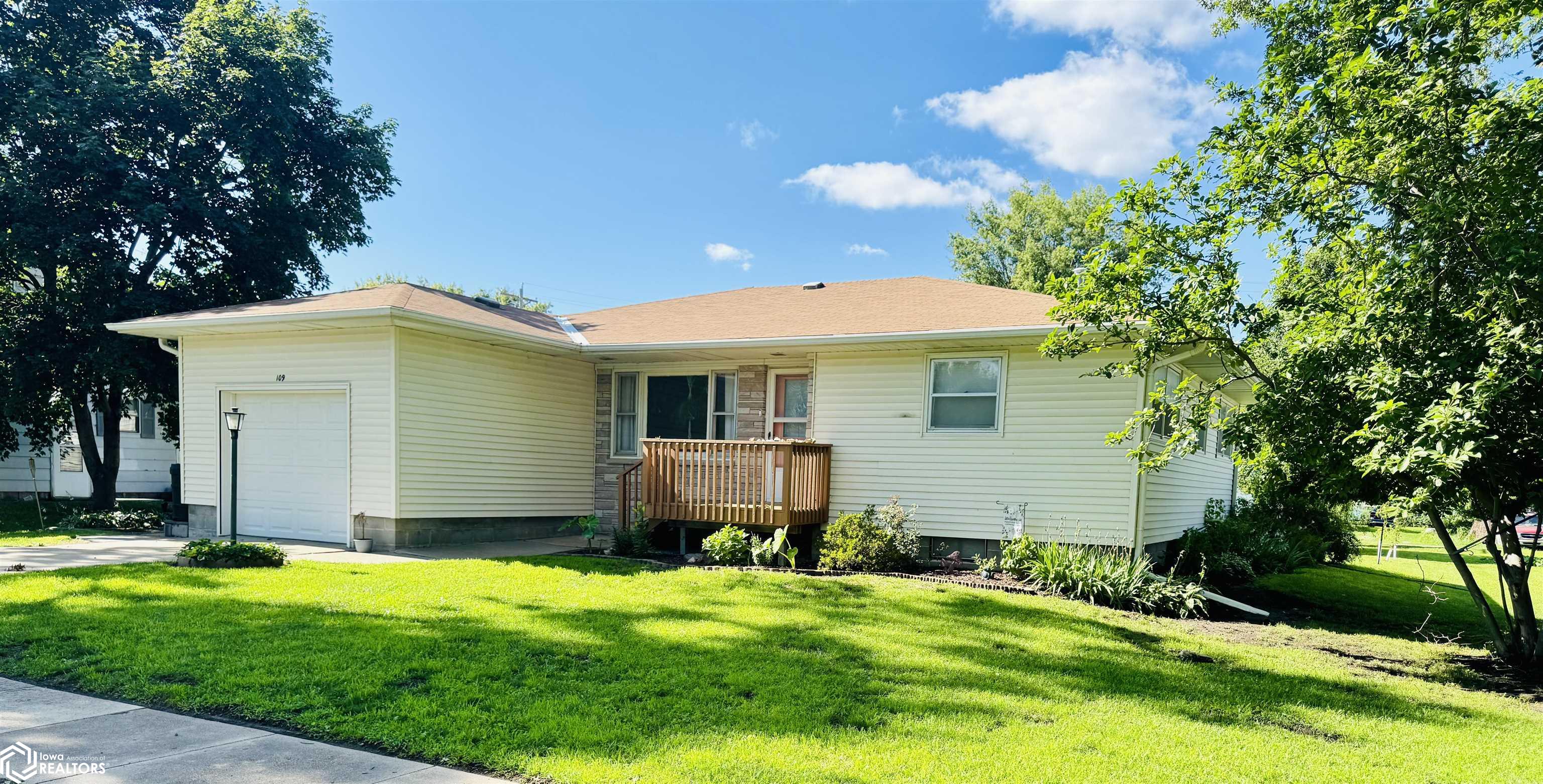 109 1st Street, Elliott, Iowa image 3