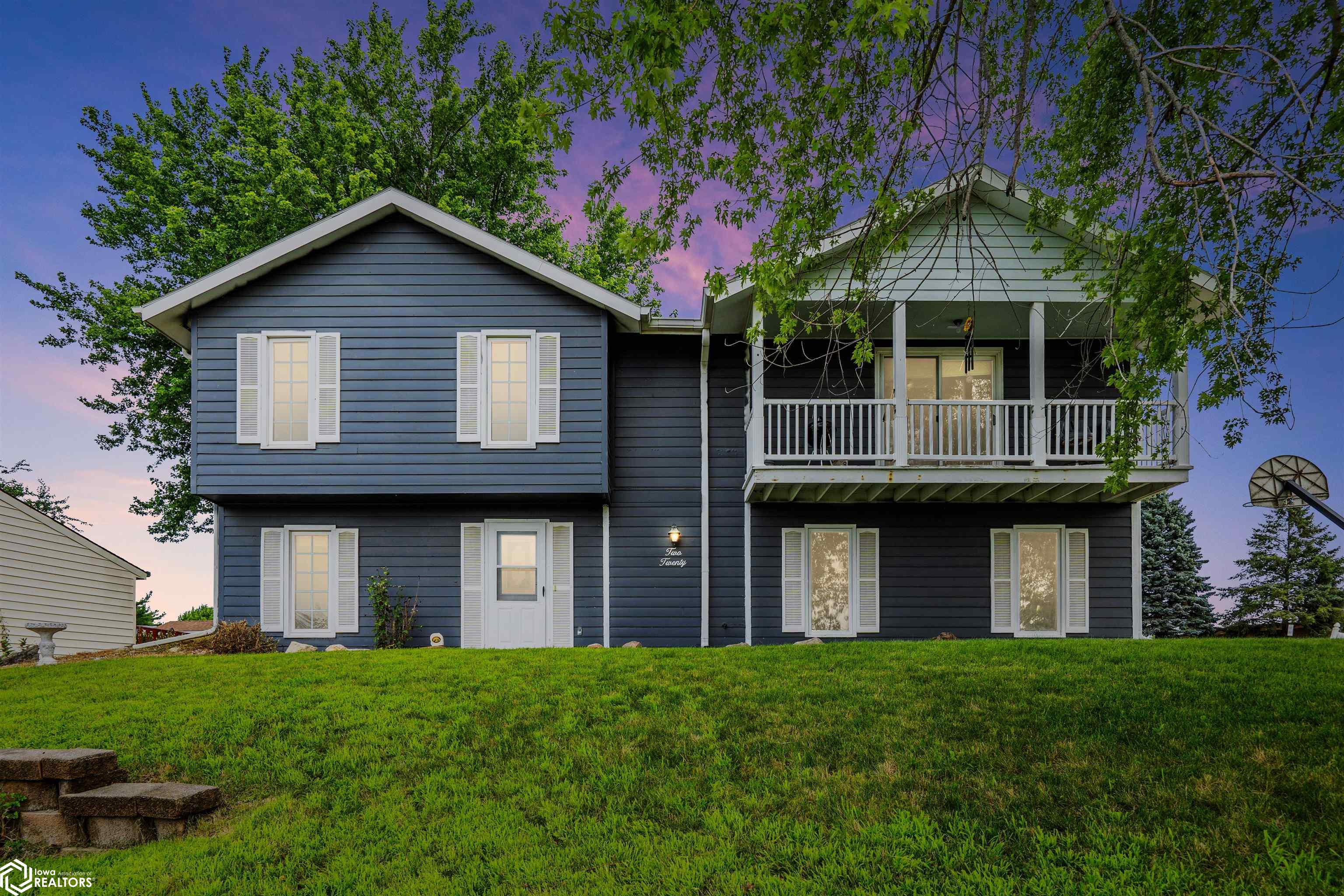 220 E Southridge Road, Marshalltown, Iowa image 1