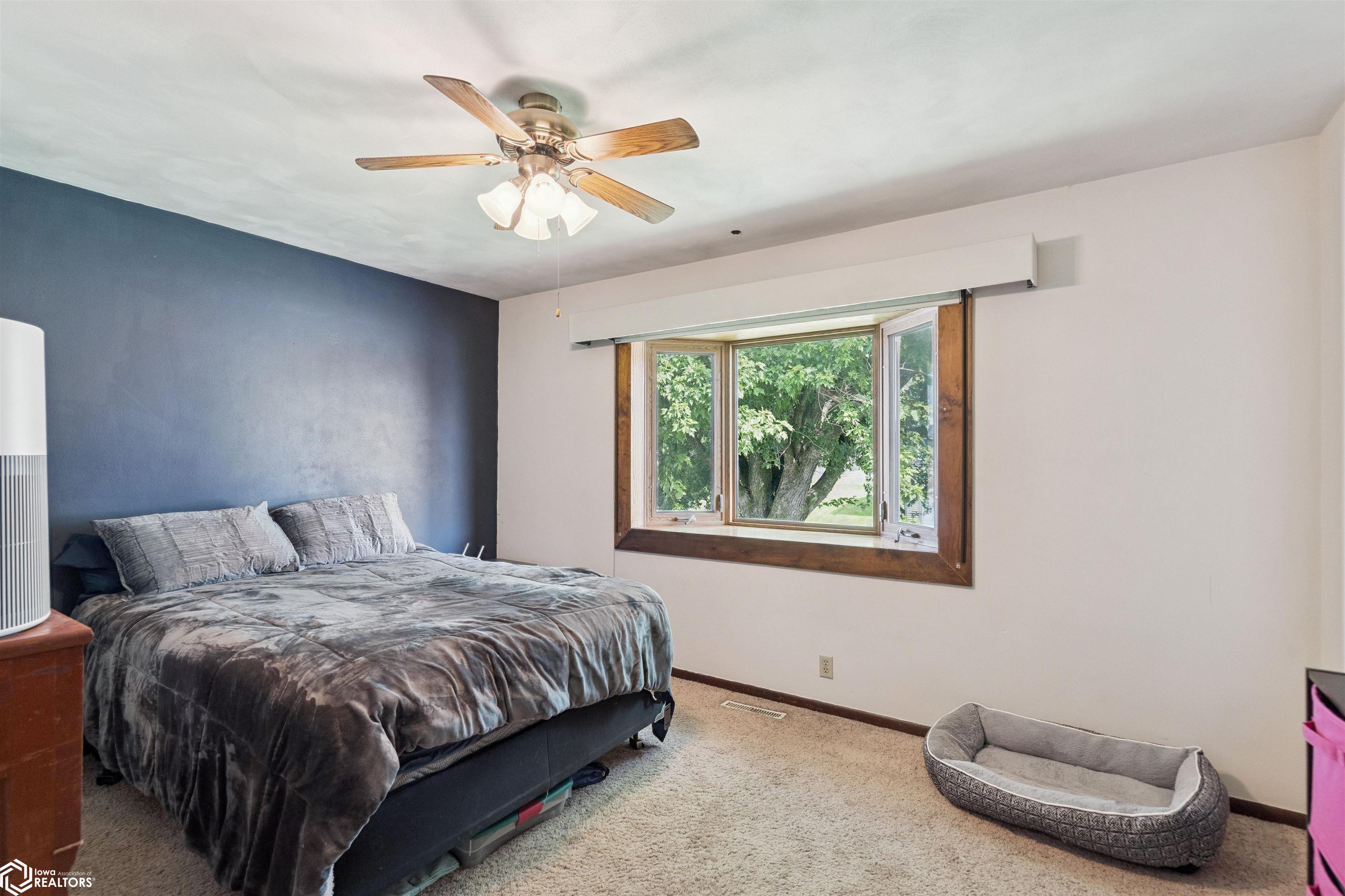 220 E Southridge Road, Marshalltown, Iowa image 14