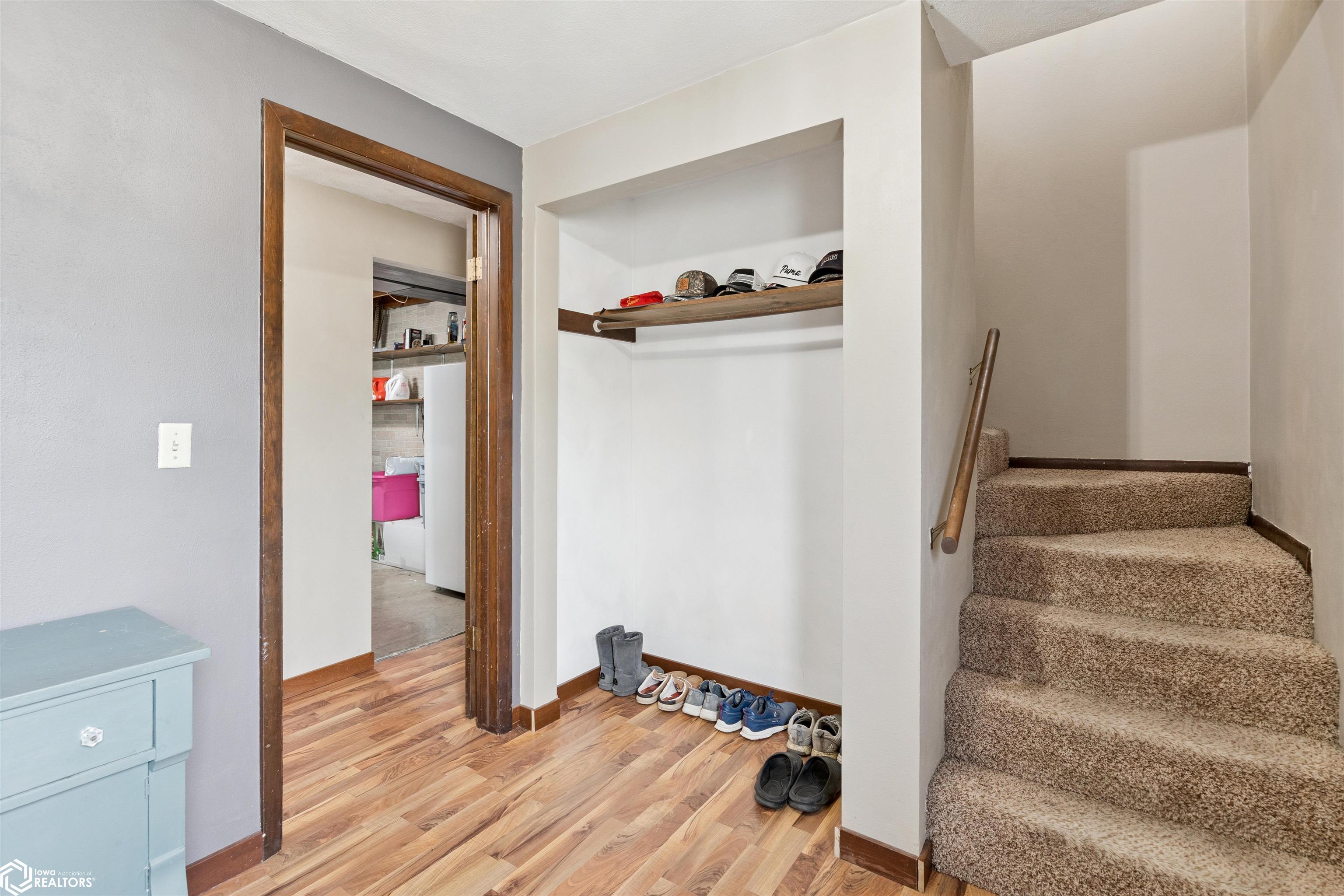 220 E Southridge Road, Marshalltown, Iowa image 6