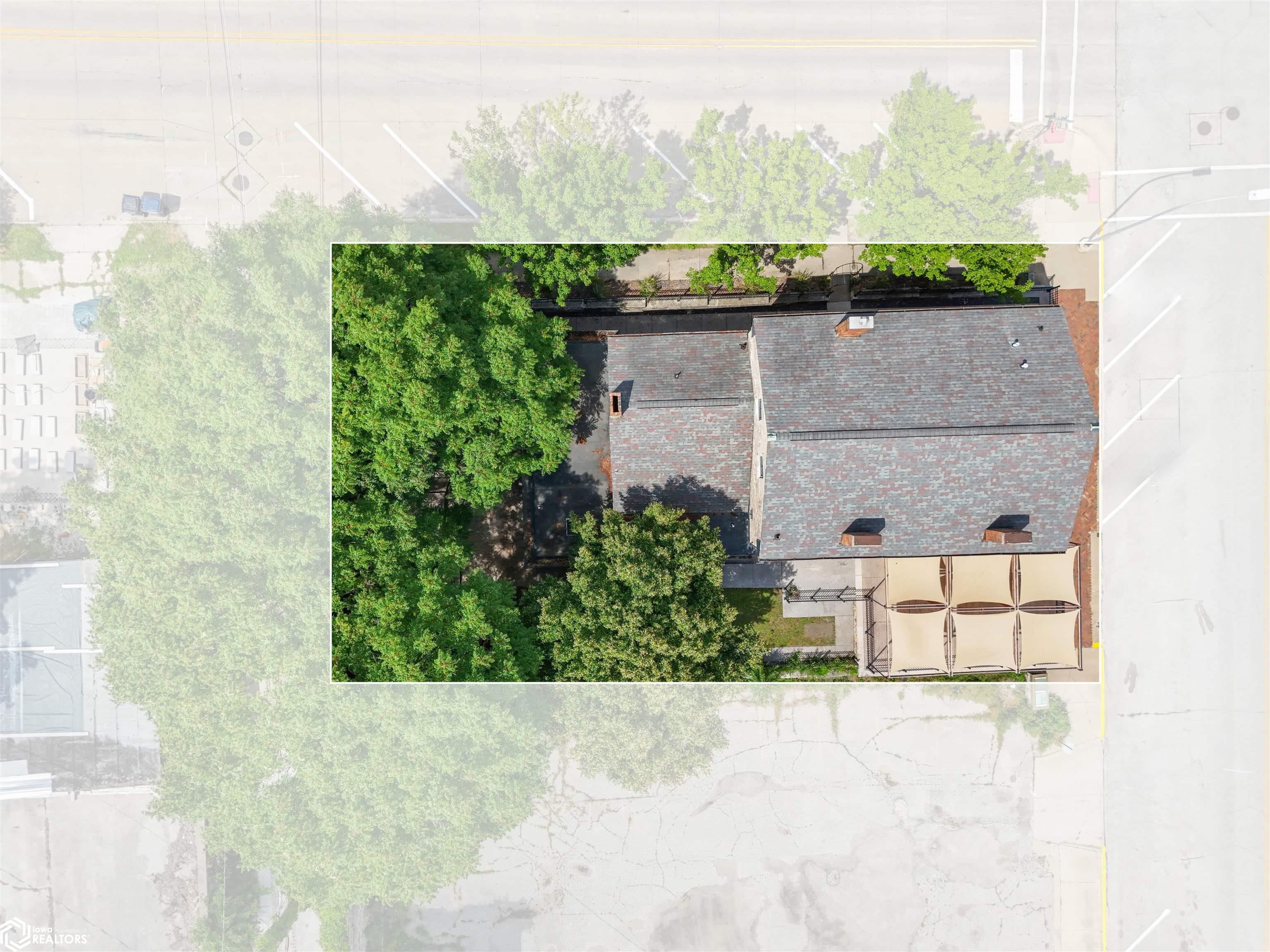 423 N 3rd Street, Burlington, Iowa image 38