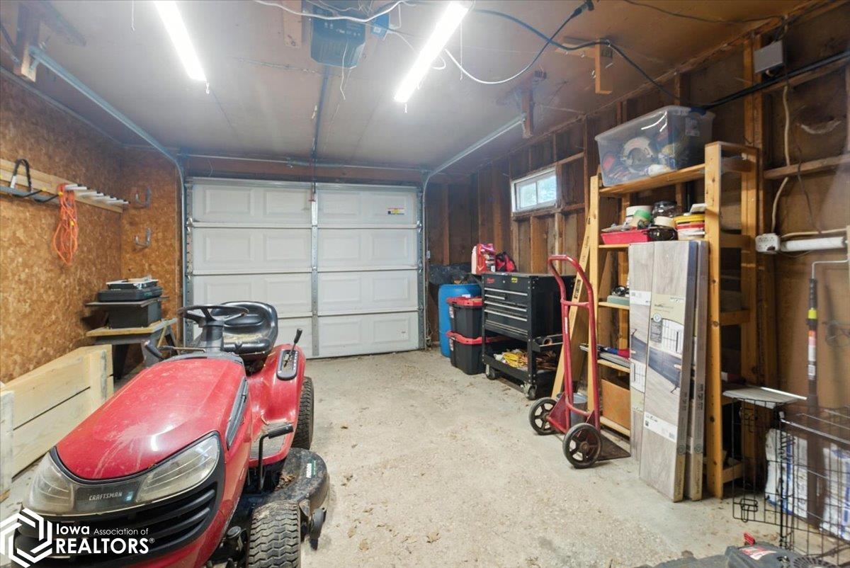 2001 12th Street, Eldora, Iowa image 19