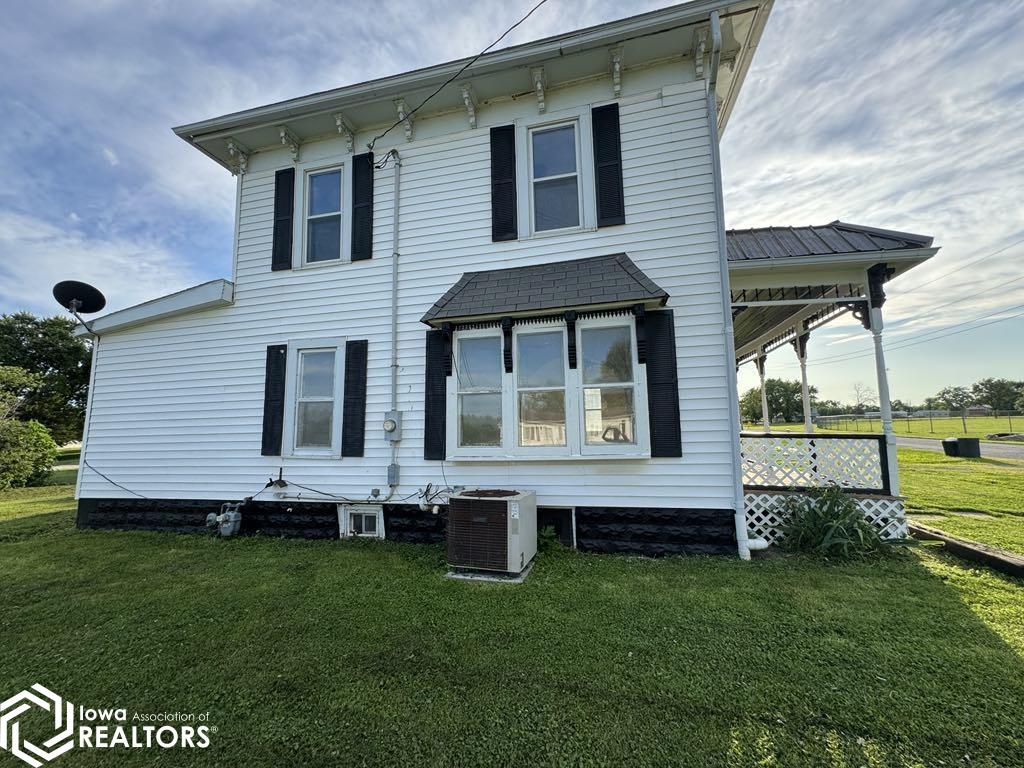 108 Race Street, Cincinnati, Iowa image 3