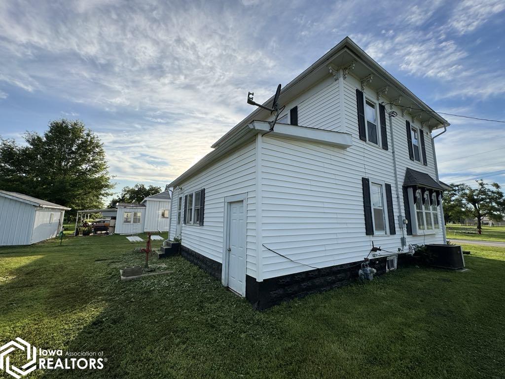 108 Race Street, Cincinnati, Iowa image 6