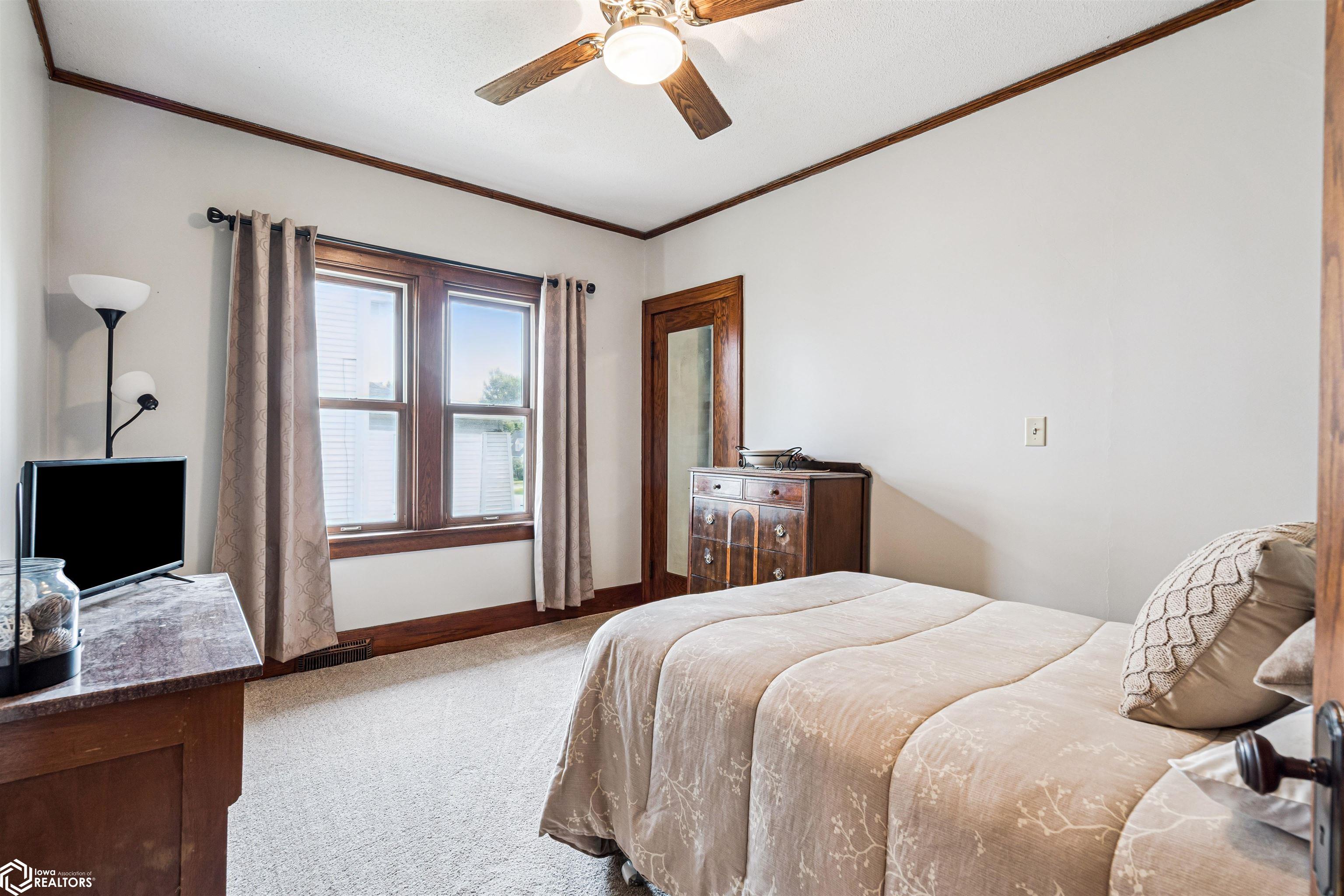 210 N 9th Street, Marshalltown, Iowa image 18