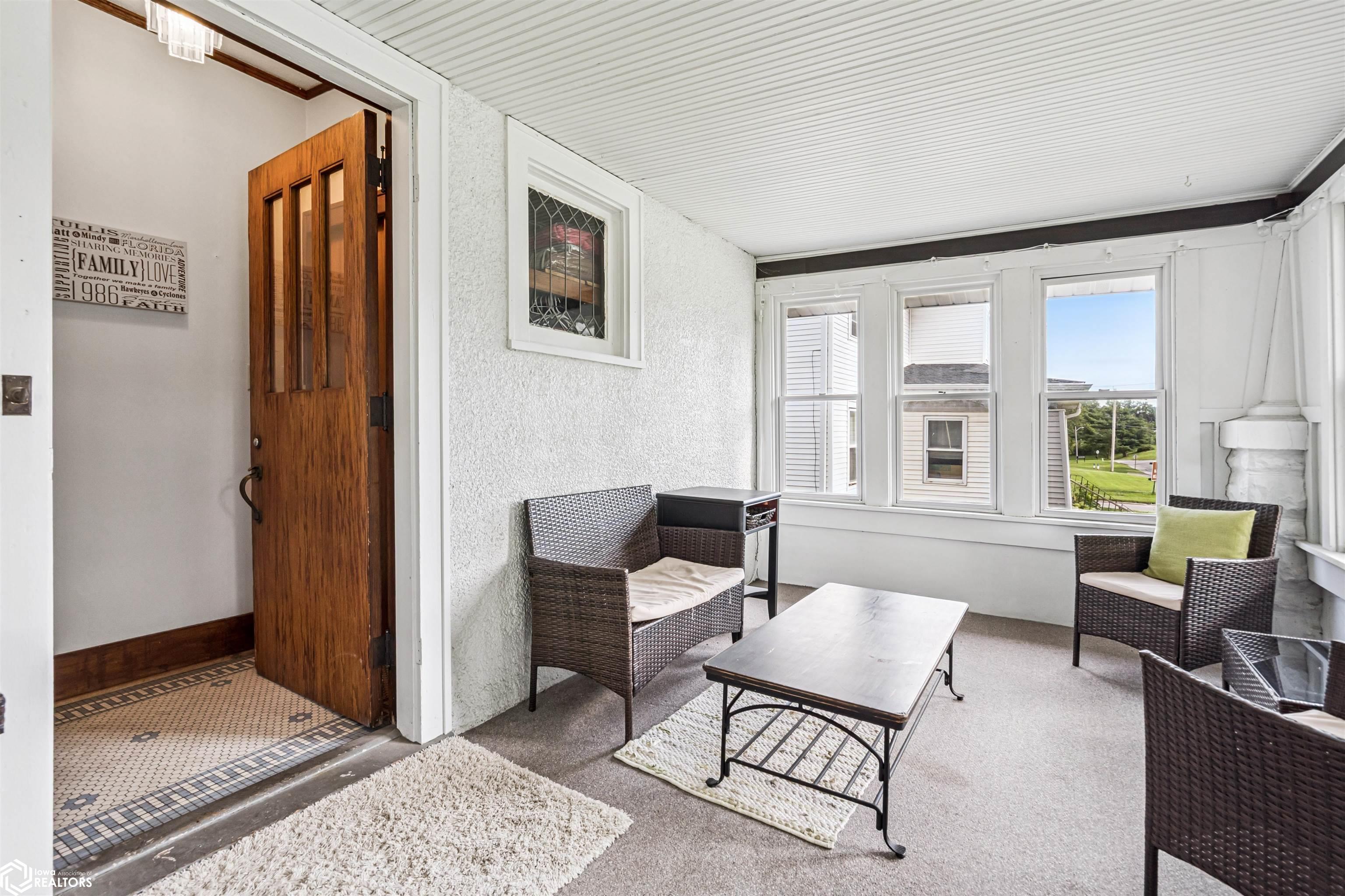 210 N 9th Street, Marshalltown, Iowa image 3