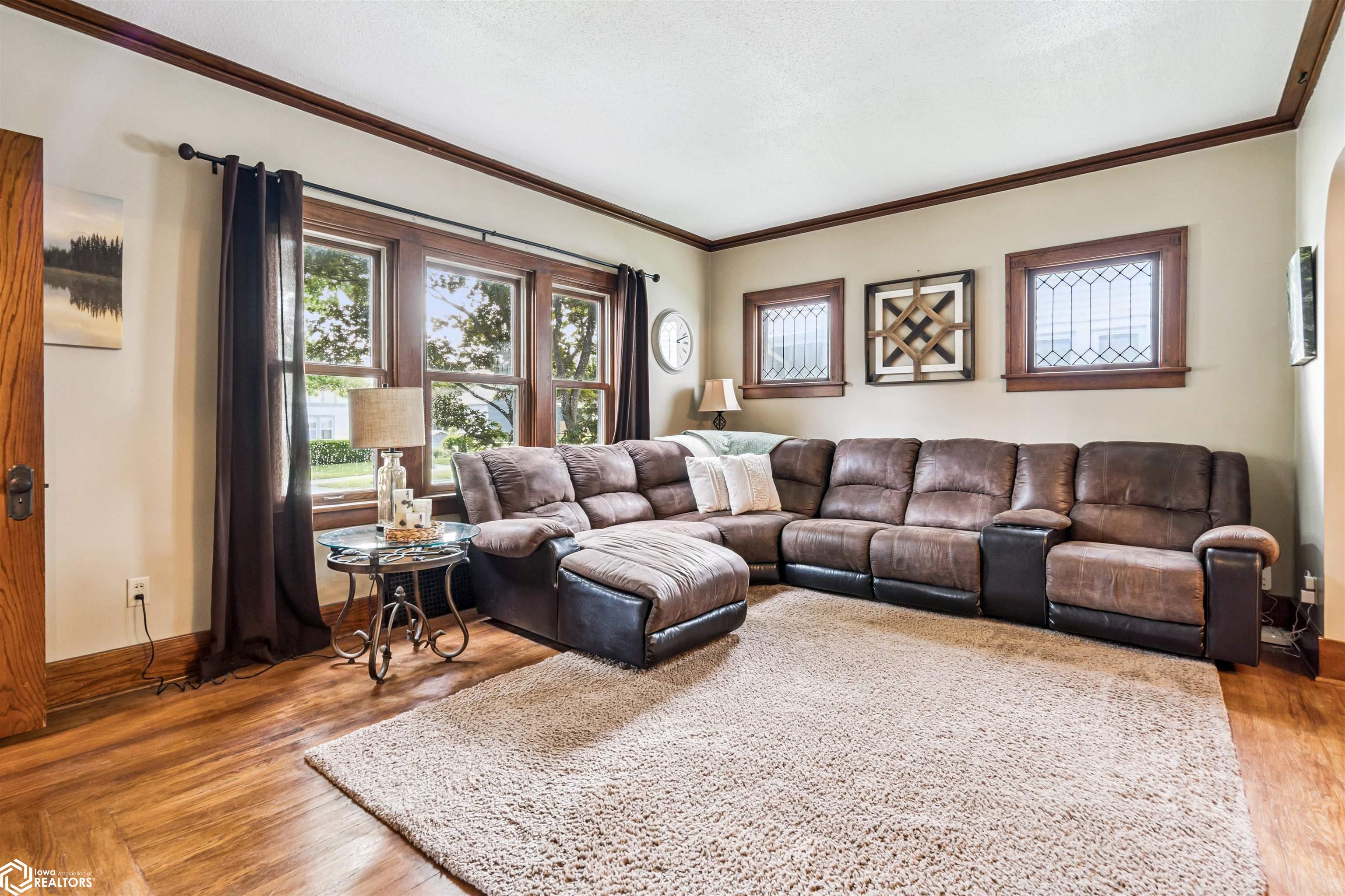 210 N 9th Street, Marshalltown, Iowa image 6