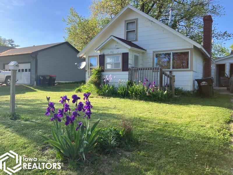 602 W Columbus Street, Mount Ayr, Iowa image 2