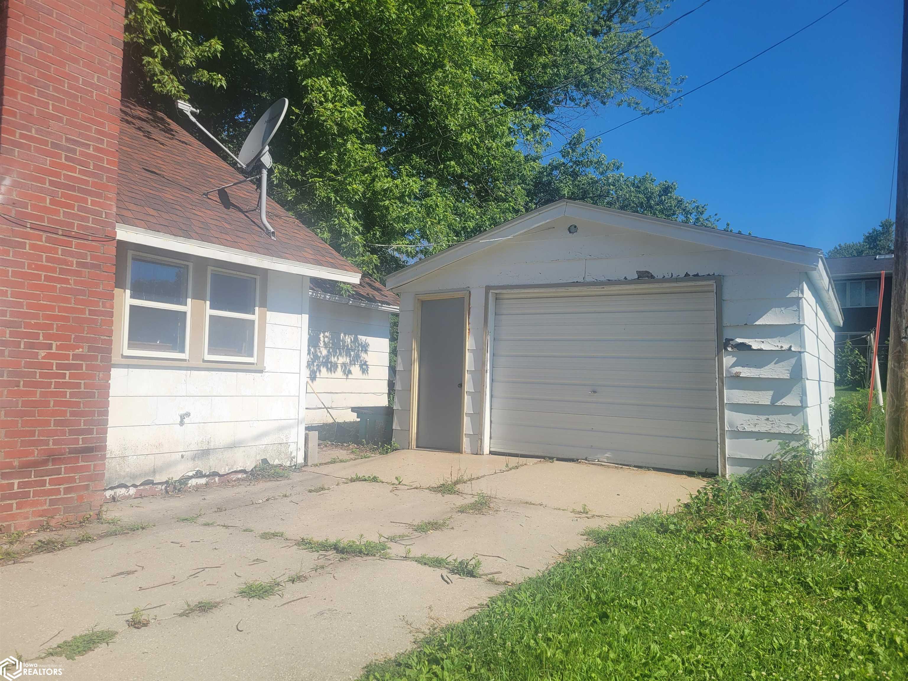 602 W Columbus Street, Mount Ayr, Iowa image 3