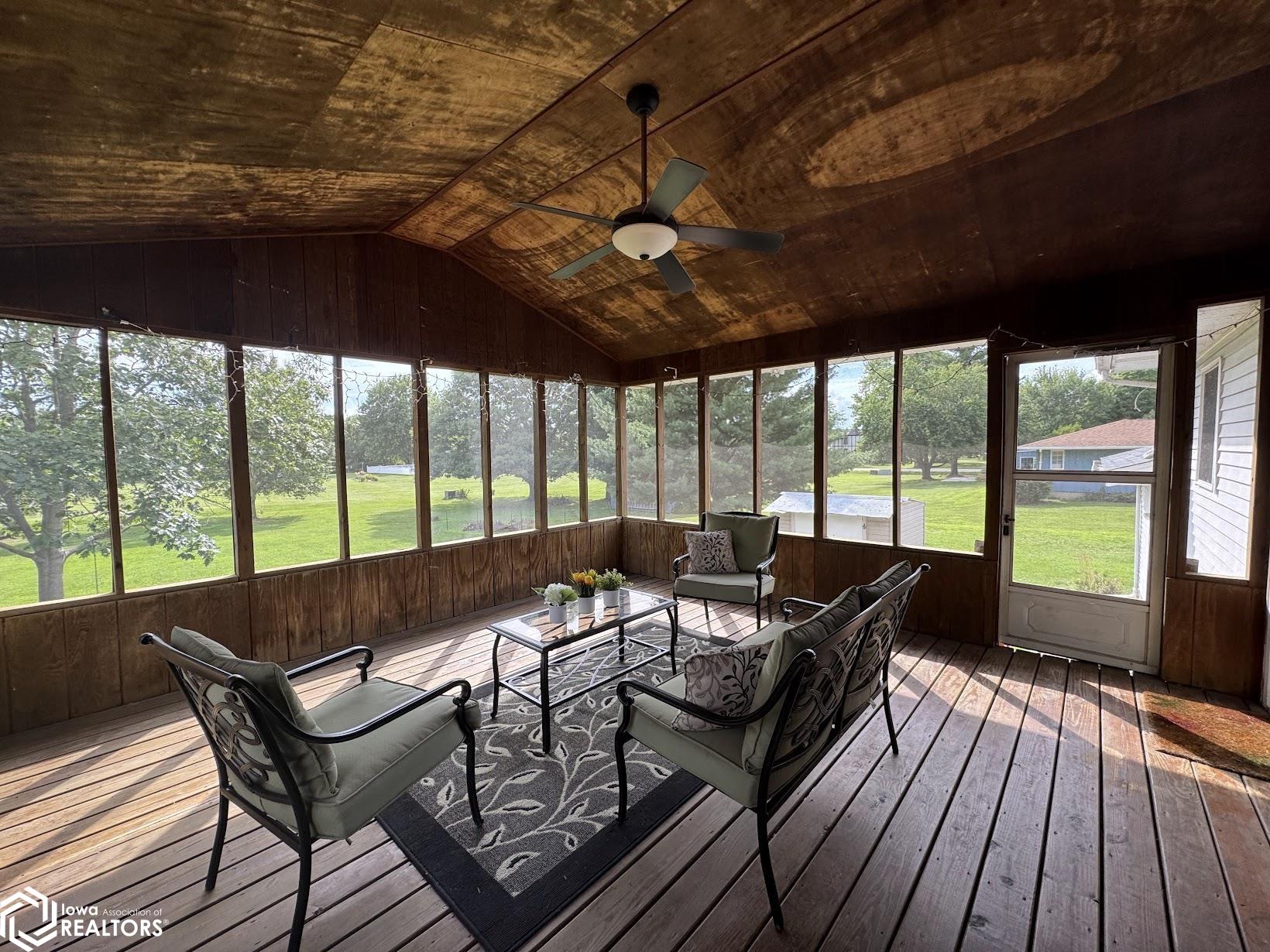 11161 Iroquois Road, Burlington, Iowa image 45
